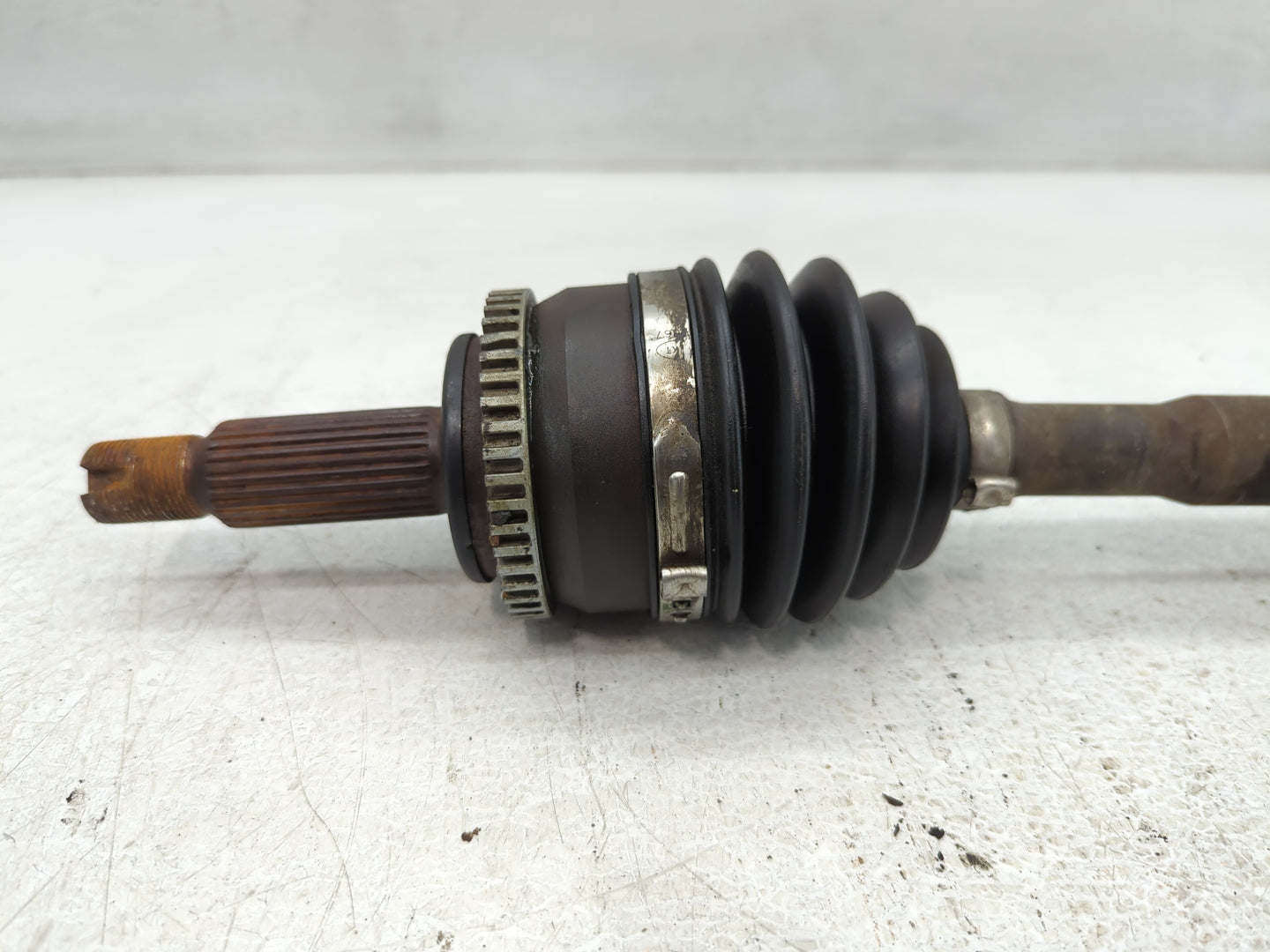2011-2016 Hyundai Elantra Axle Shaft Front Passenger Cv C/v - Oemusedautoparts1.com