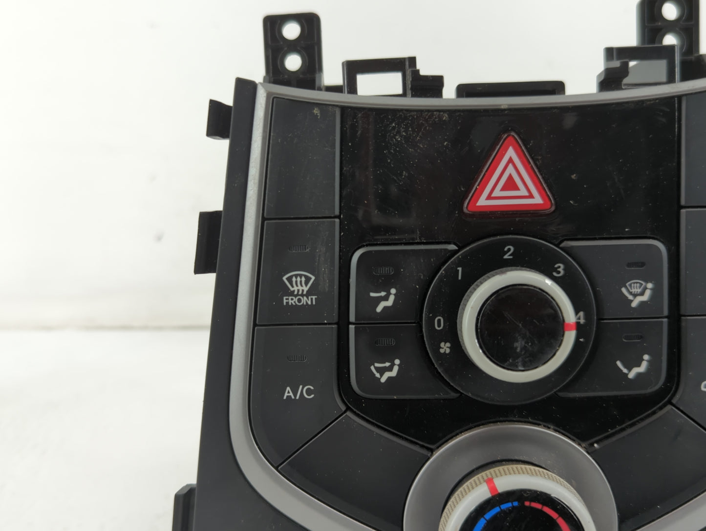 2014-2016 Hyundai Elantra Climate Control Module Temperature AC/Heater Replacement P/N:97250-3XCC1 97250-3XCC0 Fits OEM Used