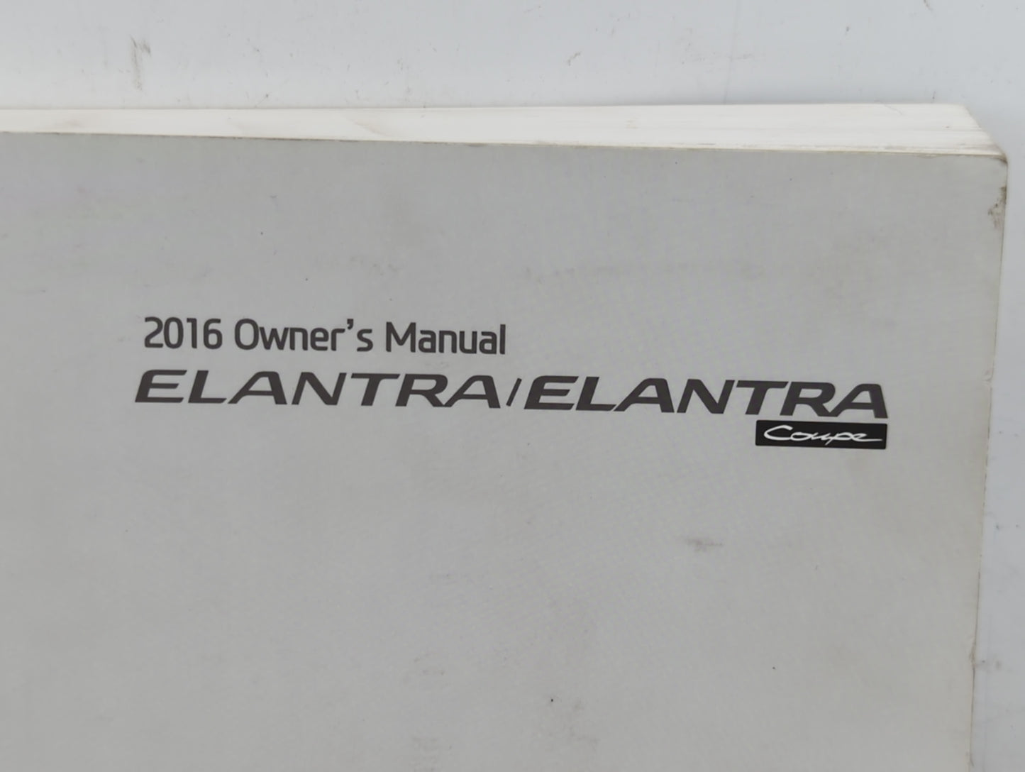 2016 Hyundai Elantra Owners Manual Book Guide P/N:G3X0-EU53B OEM Used Auto Parts - Oemusedautoparts1.com