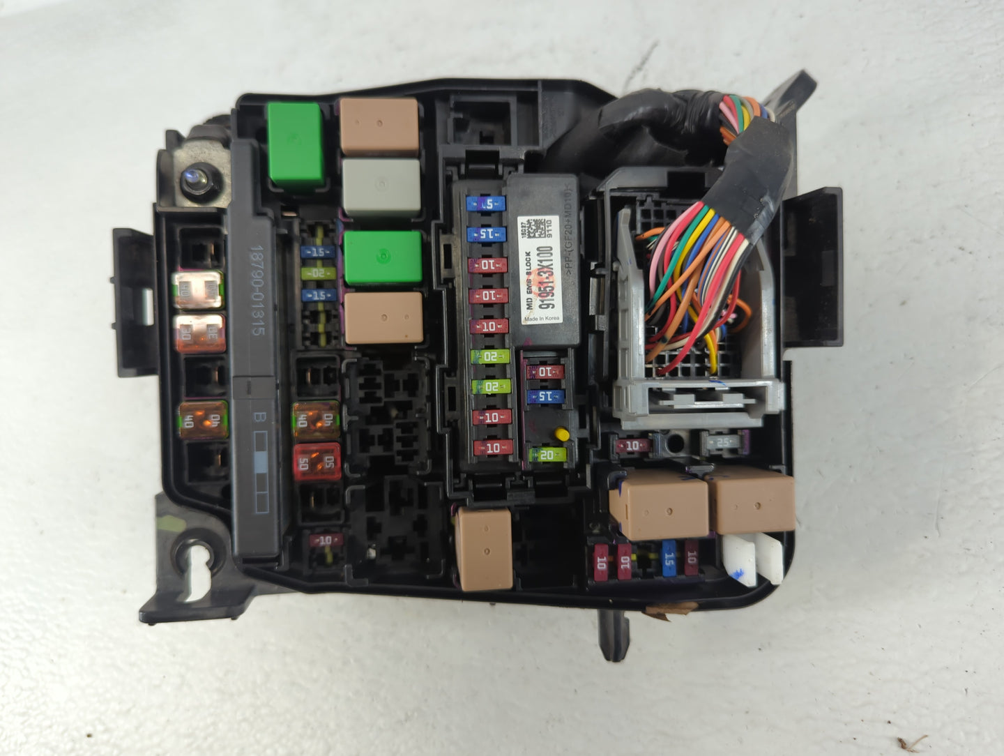 2014-2016 Hyundai Elantra Fusebox Fuse Box Panel Relay Module P/N:91951-3X710 Fits Fits 2014 2015 2016 OEM Used Auto Parts -