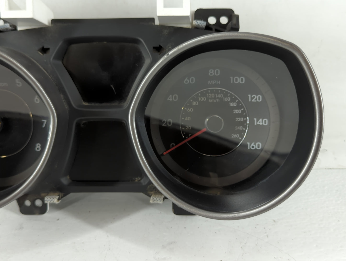 2014-2016 Hyundai Elantra Instrument Cluster Speedometer Gauges P/N:4002272134 94004-3Y010 Fits Fits 2014 2015 2016 OEM Used