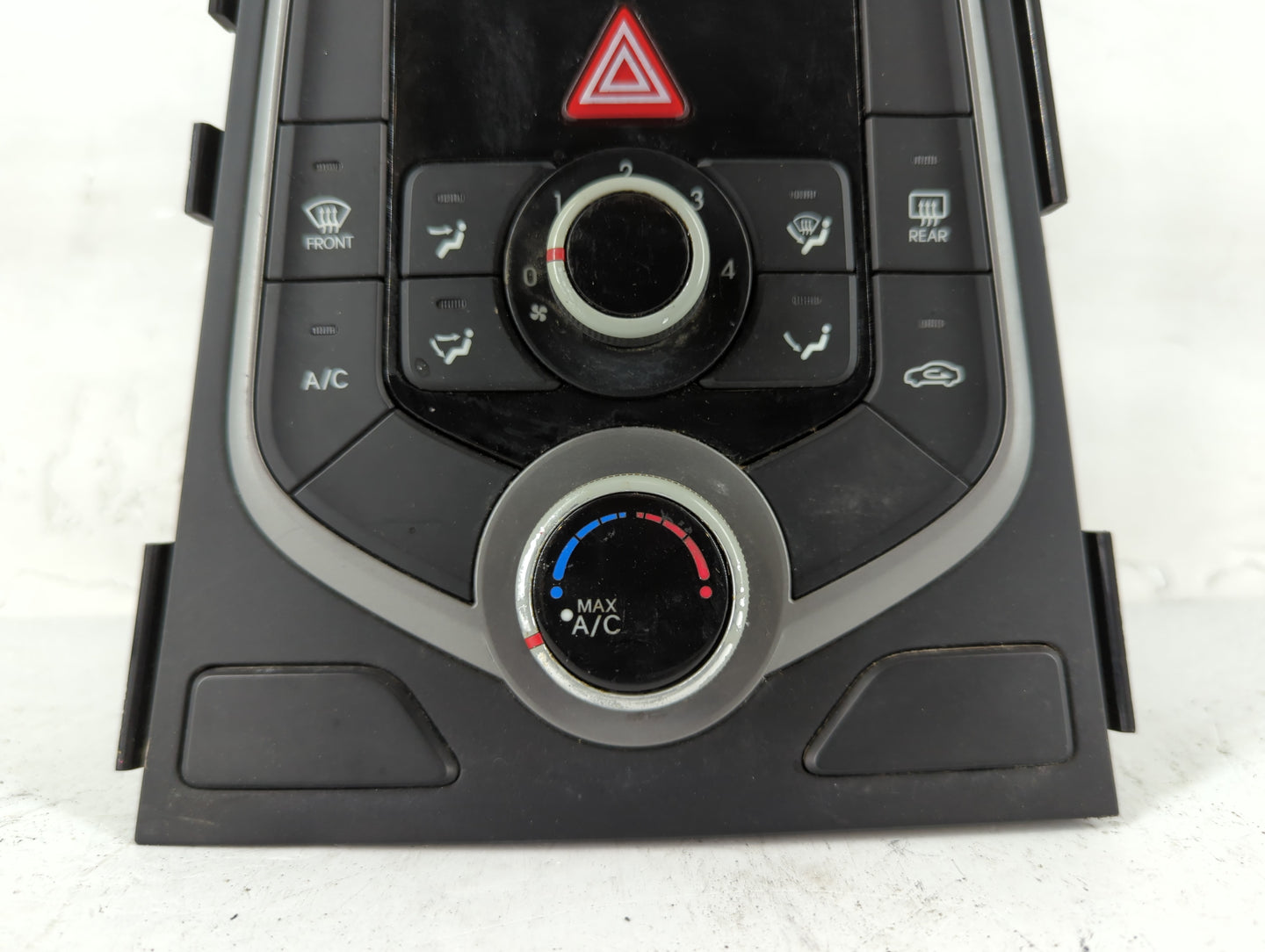 2013-2017 Hyundai Elantra Climate Control Module Temperature AC/Heater Replacement P/N:97250-ATDCF Fits OEM Used Auto Parts 
