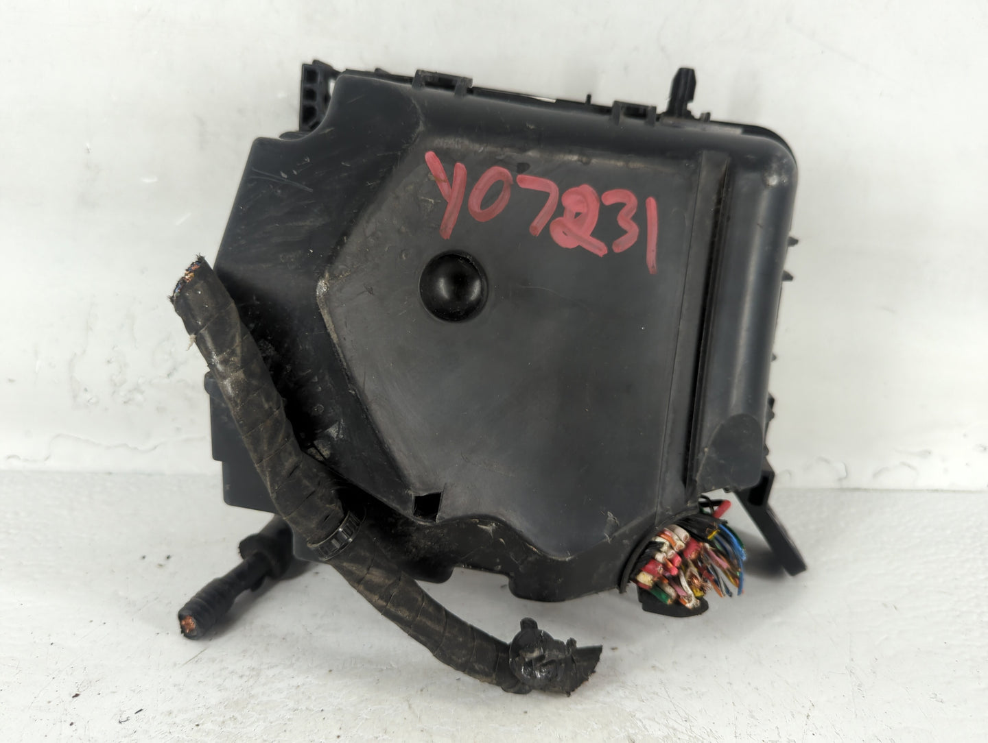 2014-2016 Hyundai Elantra Fusebox Fuse Box Panel Relay Module P/N:A5200A 1501161190 Fits Fits 2014 2015 2016 OEM Used Auto P