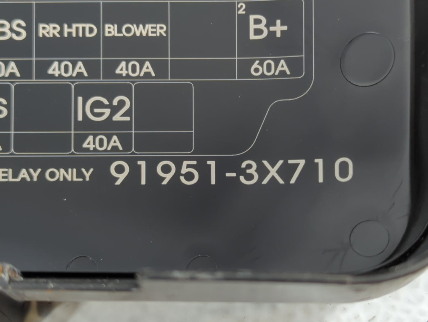 2014-2016 Hyundai Elantra Fusebox Fuse Box Panel Relay Module P/N:919513X710 91951-3X710 Fits Fits 2014 2015 2016 OEM Used A