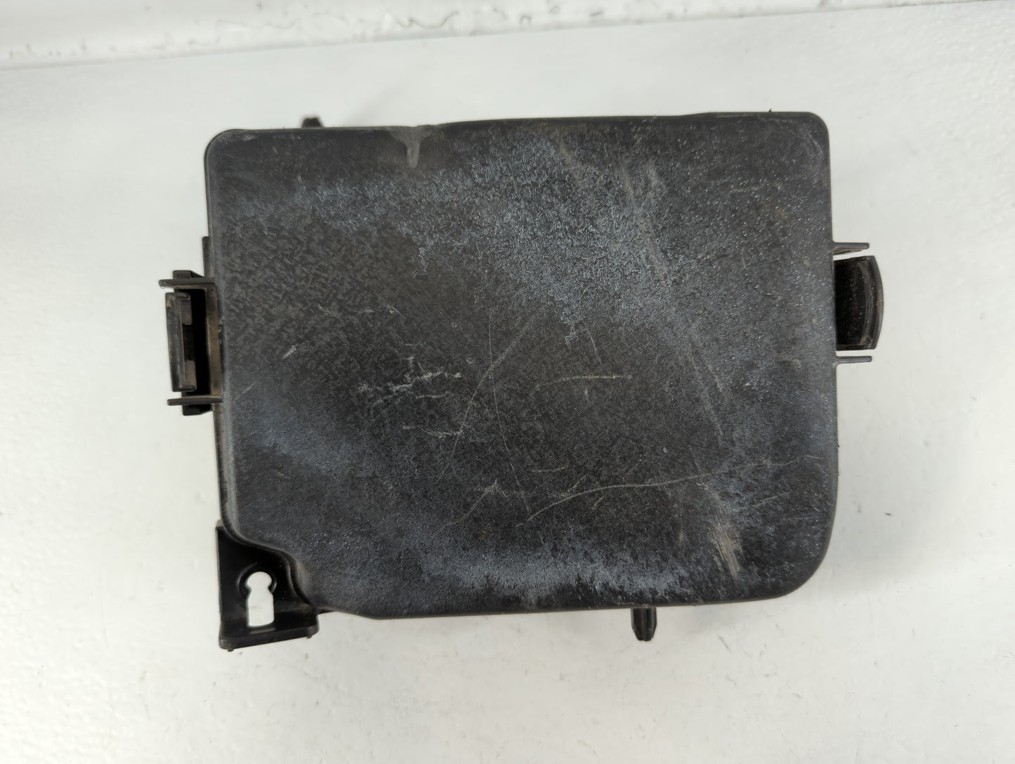 2014-2016 Hyundai Elantra Fusebox Fuse Box Panel Relay Module P/N:91951-3X710 Fits Fits 2014 2015 2016 OEM Used Auto Parts -