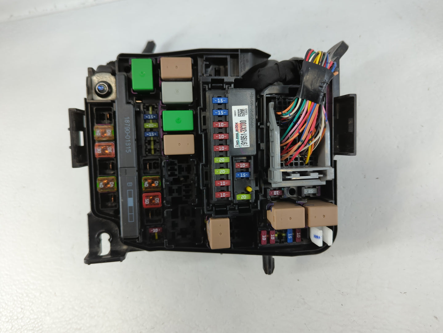 2014-2016 Hyundai Elantra Fusebox Fuse Box Panel Relay Module P/N:91951-3X710 Fits Fits 2014 2015 2016 OEM Used Auto Parts -