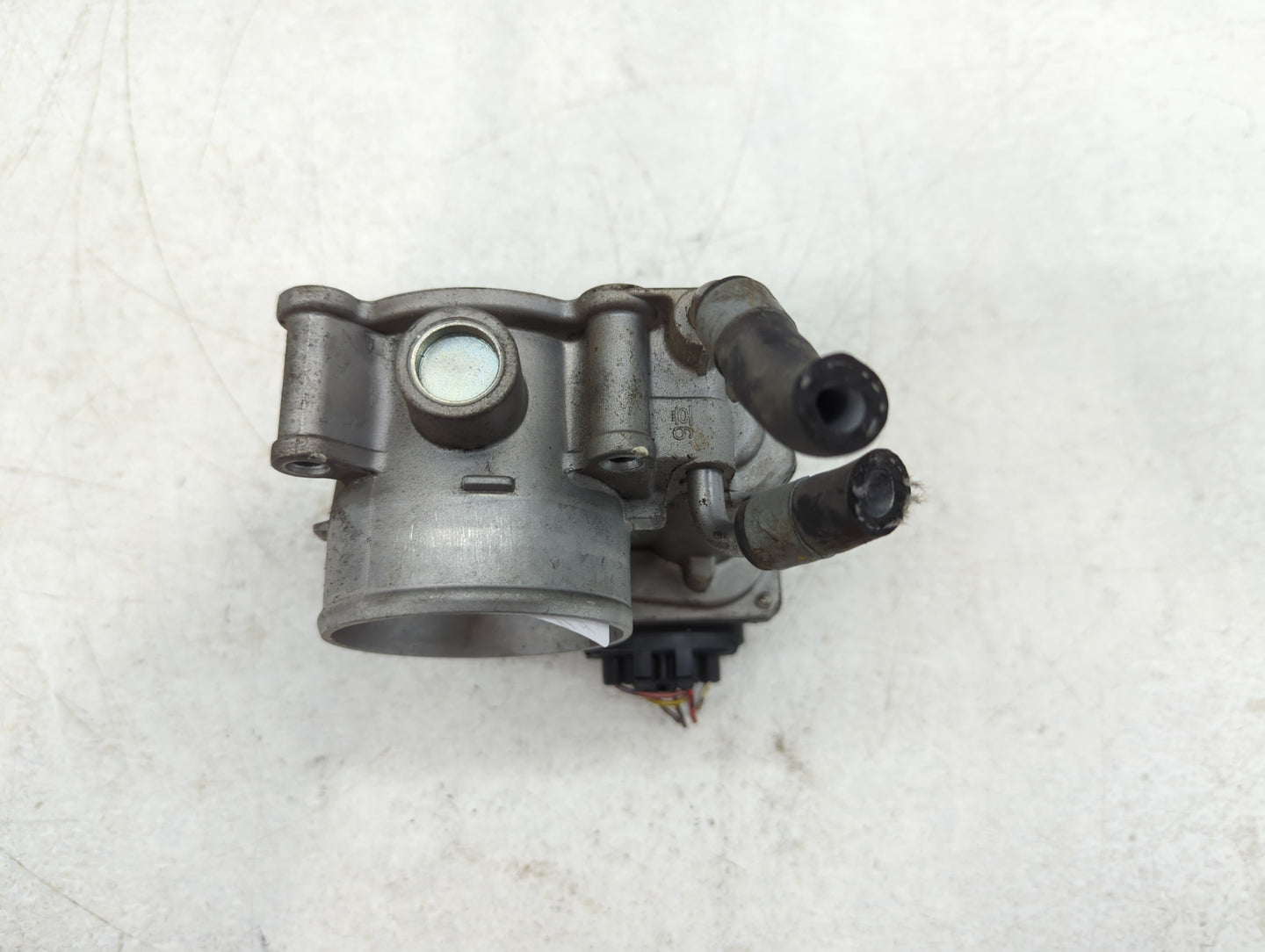 2011-2020 Hyundai Elantra Throttle Body P/N:35100-2E000 Fits Fits 2011 2012 2013 2014 2015 2016 2017 2018 2019 2020 2021 OEM
