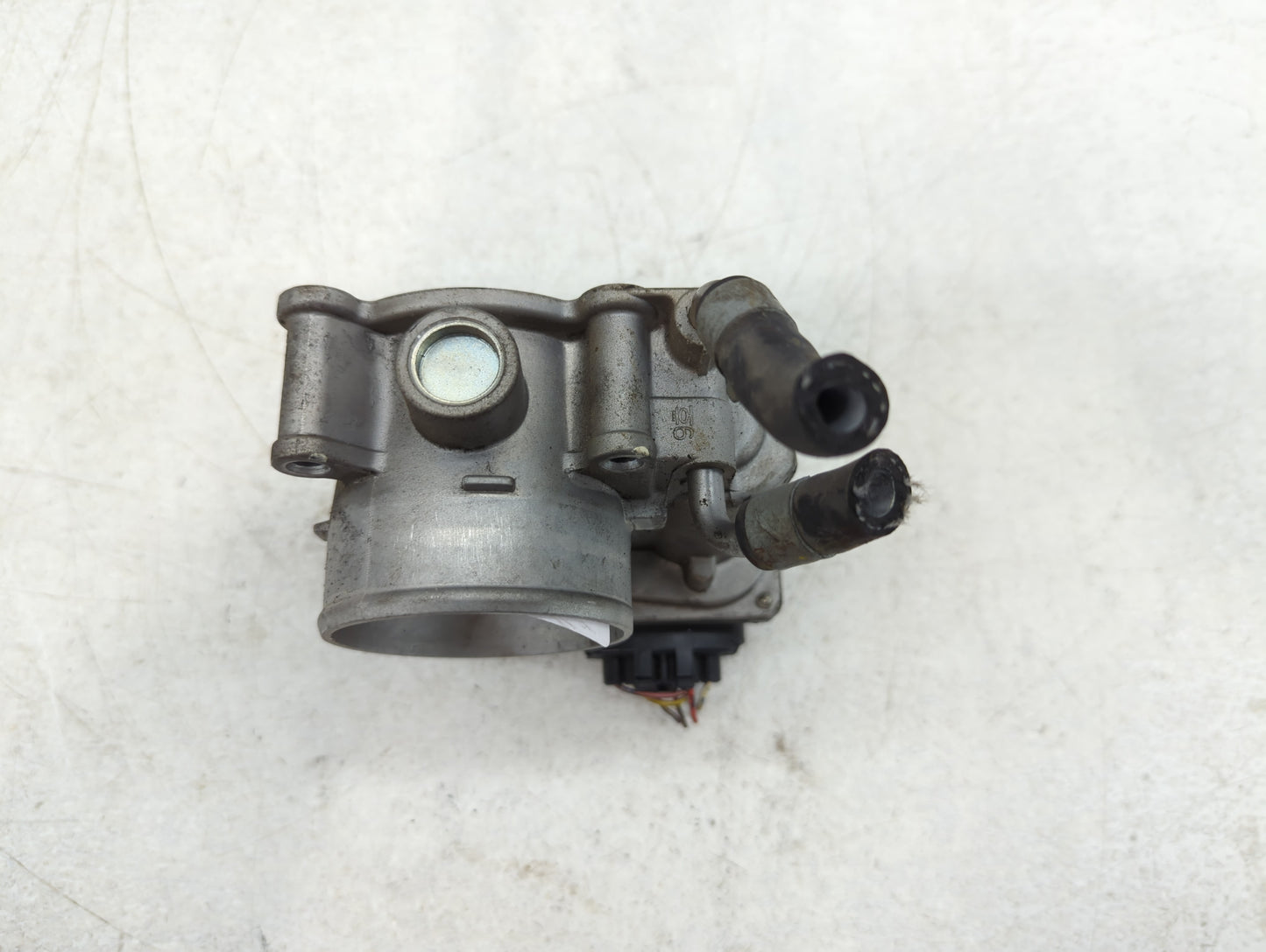 2011-2020 Hyundai Elantra Throttle Body P/N:35100-2E000 Fits Fits 2011 2012 2013 2014 2015 2016 2017 2018 2019 2020 2021 OEM