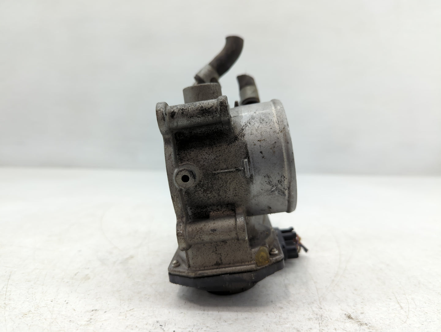 2011-2020 Hyundai Elantra Throttle Body P/N:35100-2E000 Fits Fits 2011 2012 2013 2014 2015 2016 2017 2018 2019 2020 2021 OEM