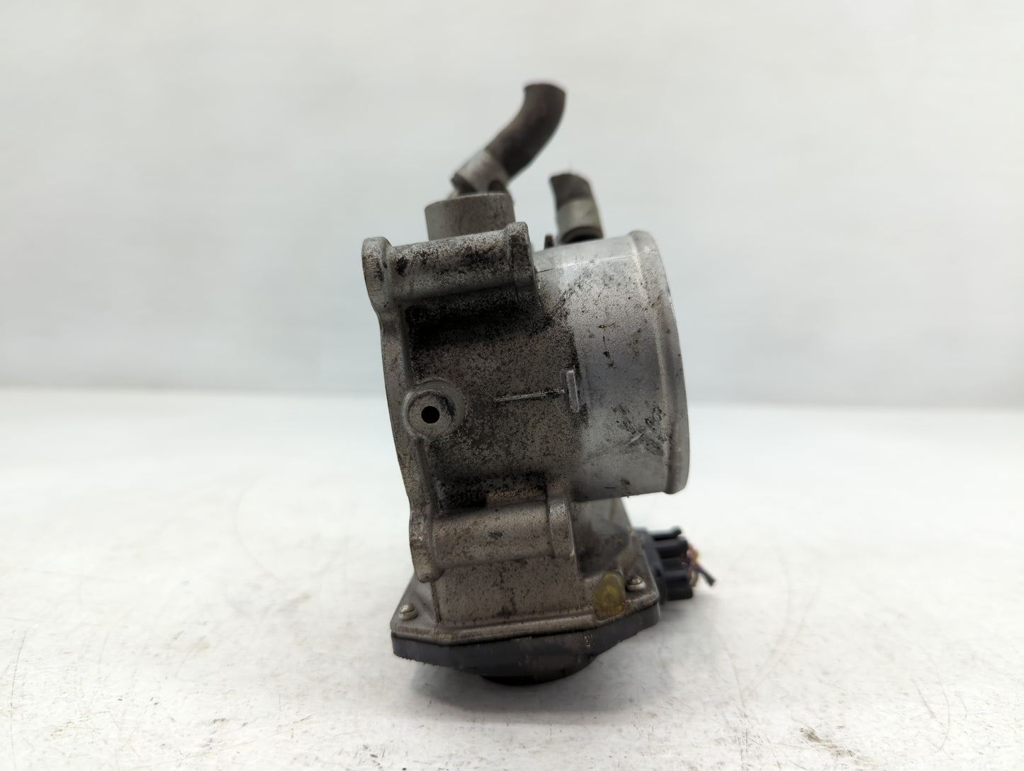 2011-2020 Hyundai Elantra Throttle Body P/N:35100-2E000 Fits Fits 2011 2012 2013 2014 2015 2016 2017 2018 2019 2020 2021 OEM