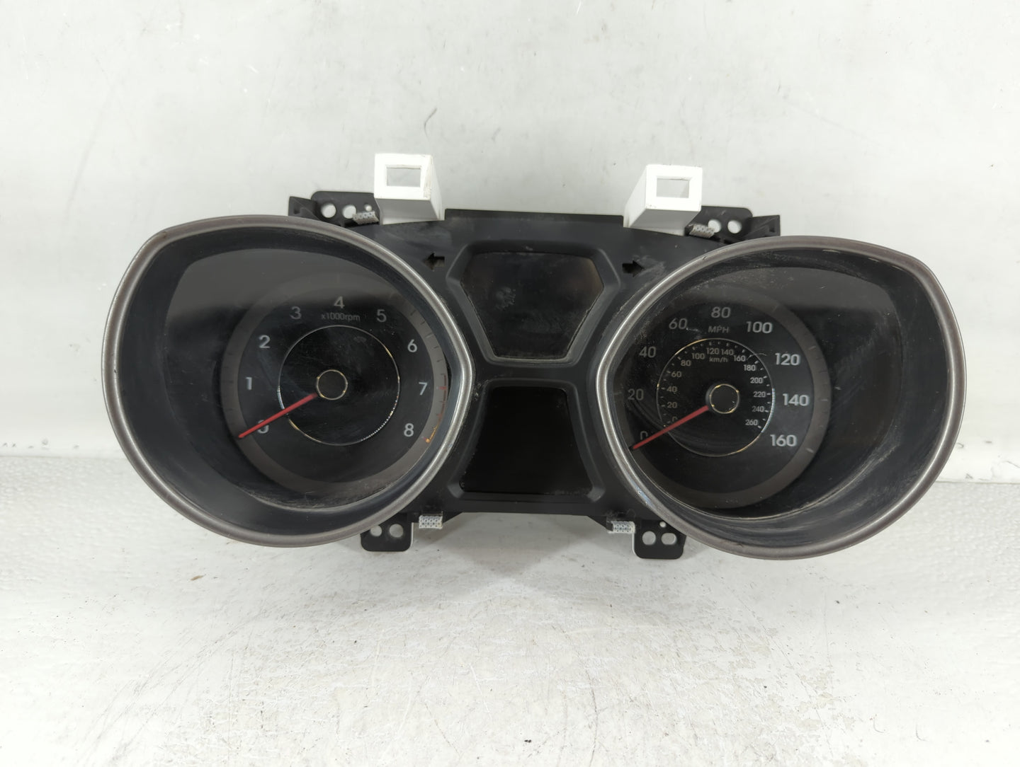 2016-2017 Hyundai Elantra Instrument Cluster Speedometer Gauges P/N:94004-3Y010 Fits Fits 2016 2017 OEM Used Auto Parts - Oe