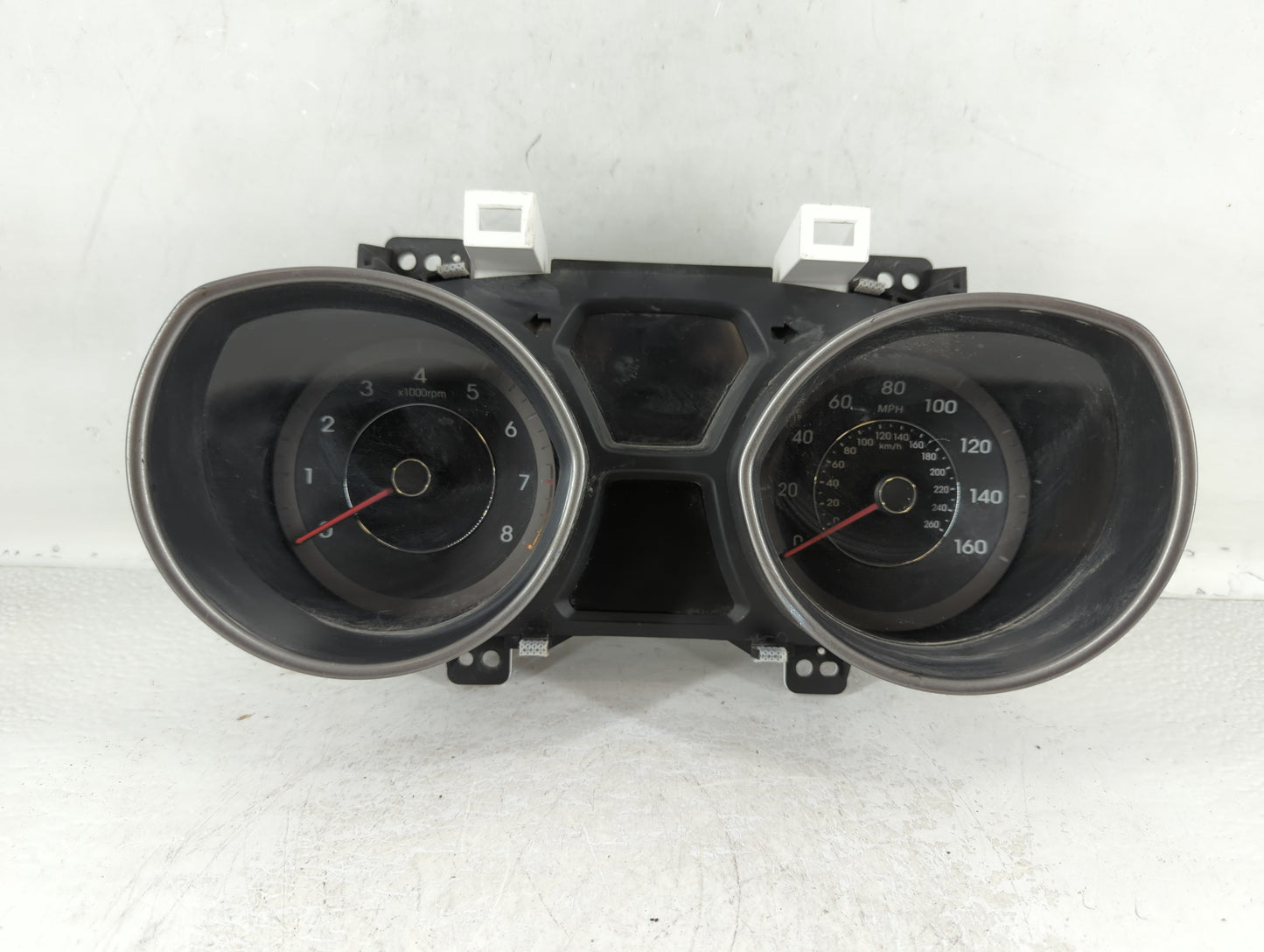 2016-2017 Hyundai Elantra Instrument Cluster Speedometer Gauges P/N:94004-3Y010 Fits Fits 2016 2017 OEM Used Auto Parts - Oe