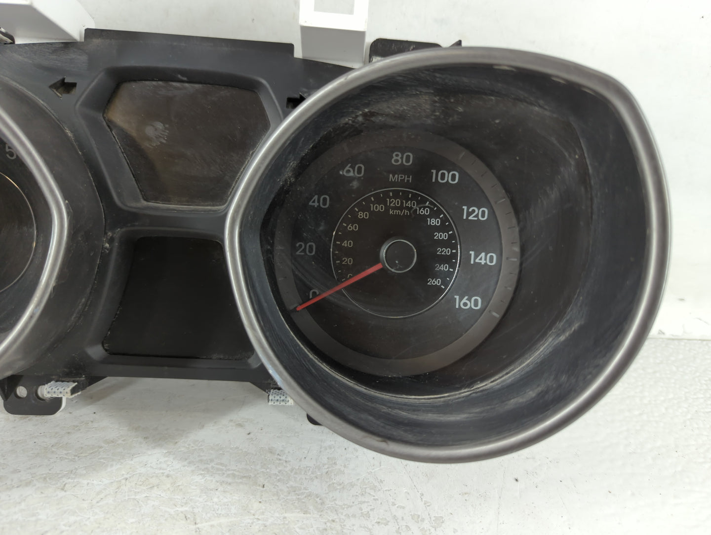 2016-2017 Hyundai Elantra Instrument Cluster Speedometer Gauges P/N:94004-3Y010 Fits Fits 2016 2017 OEM Used Auto Parts - Oe