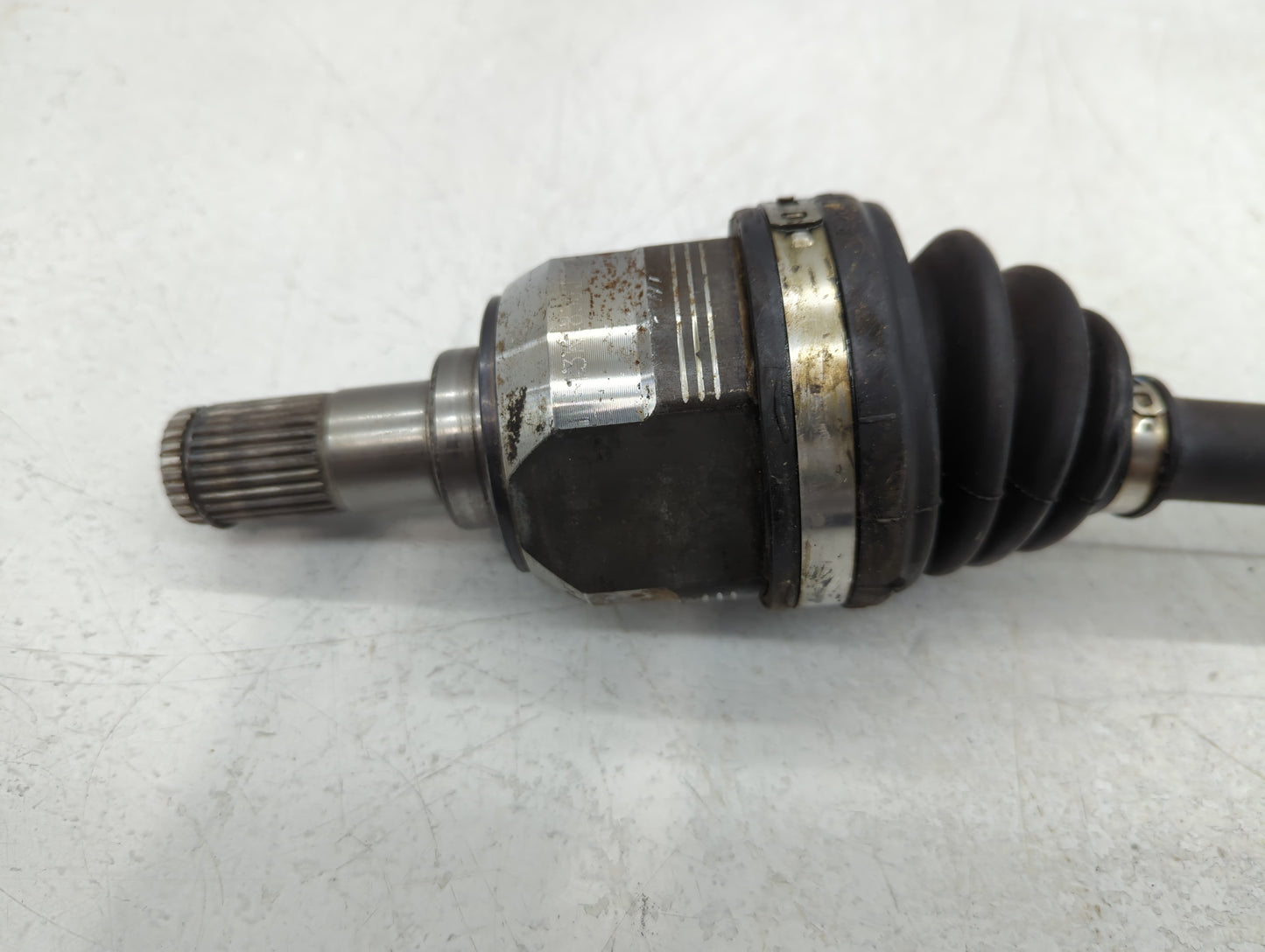 2014-2016 Hyundai Elantra Axle Shaft Front Driver Cv C/v - Oemusedautoparts1.com