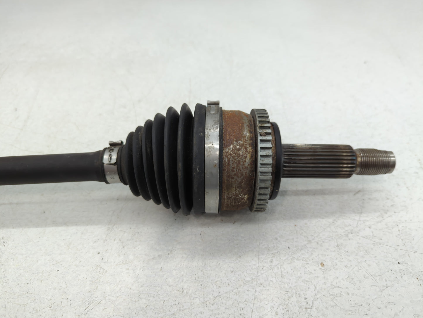 2014-2016 Hyundai Elantra Axle Shaft Front Driver Cv C/v - Oemusedautoparts1.com