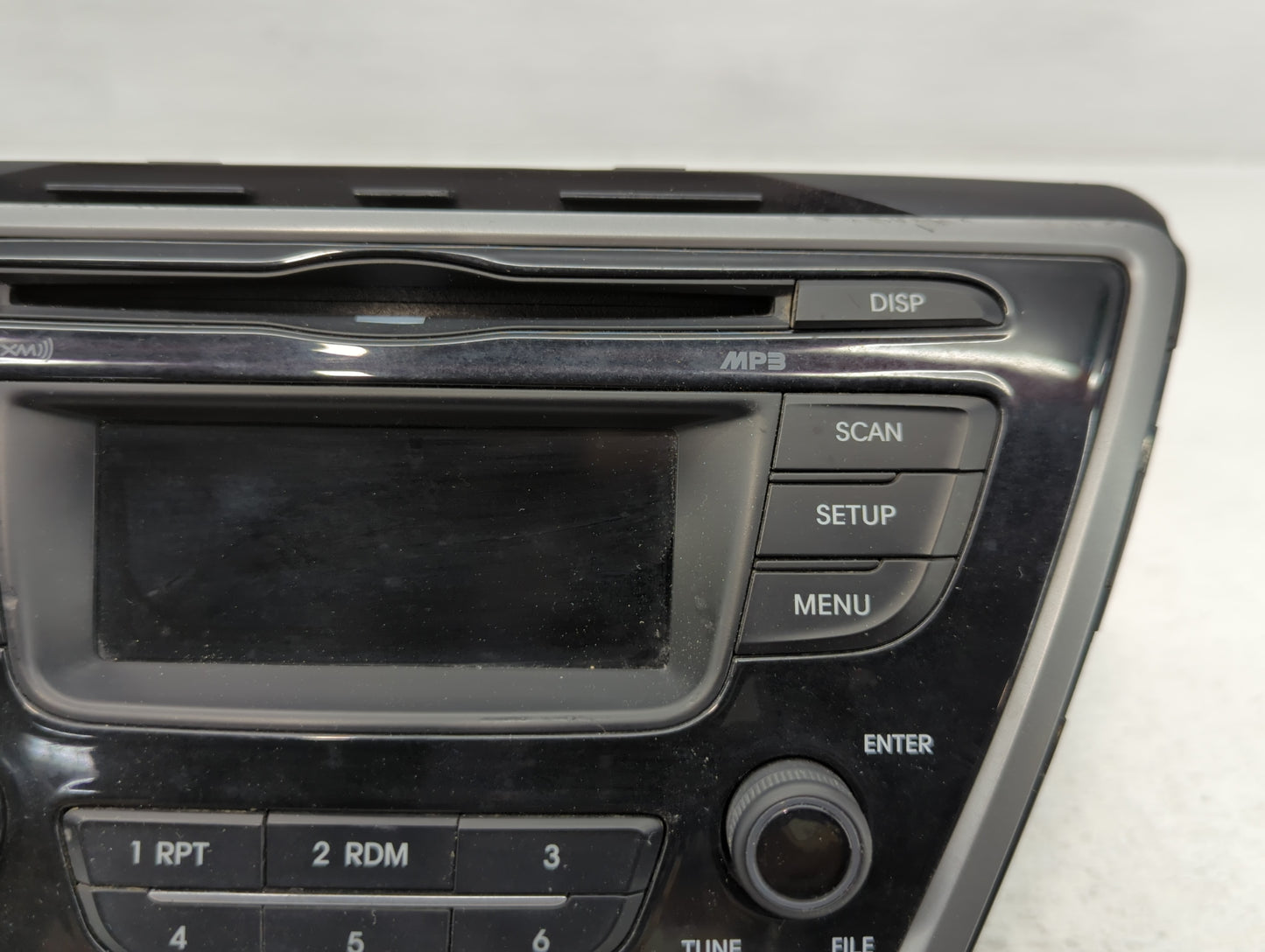 2014-2016 Hyundai Elantra Am Fm Cd Player Radio Receiver - Oemusedautoparts1.com