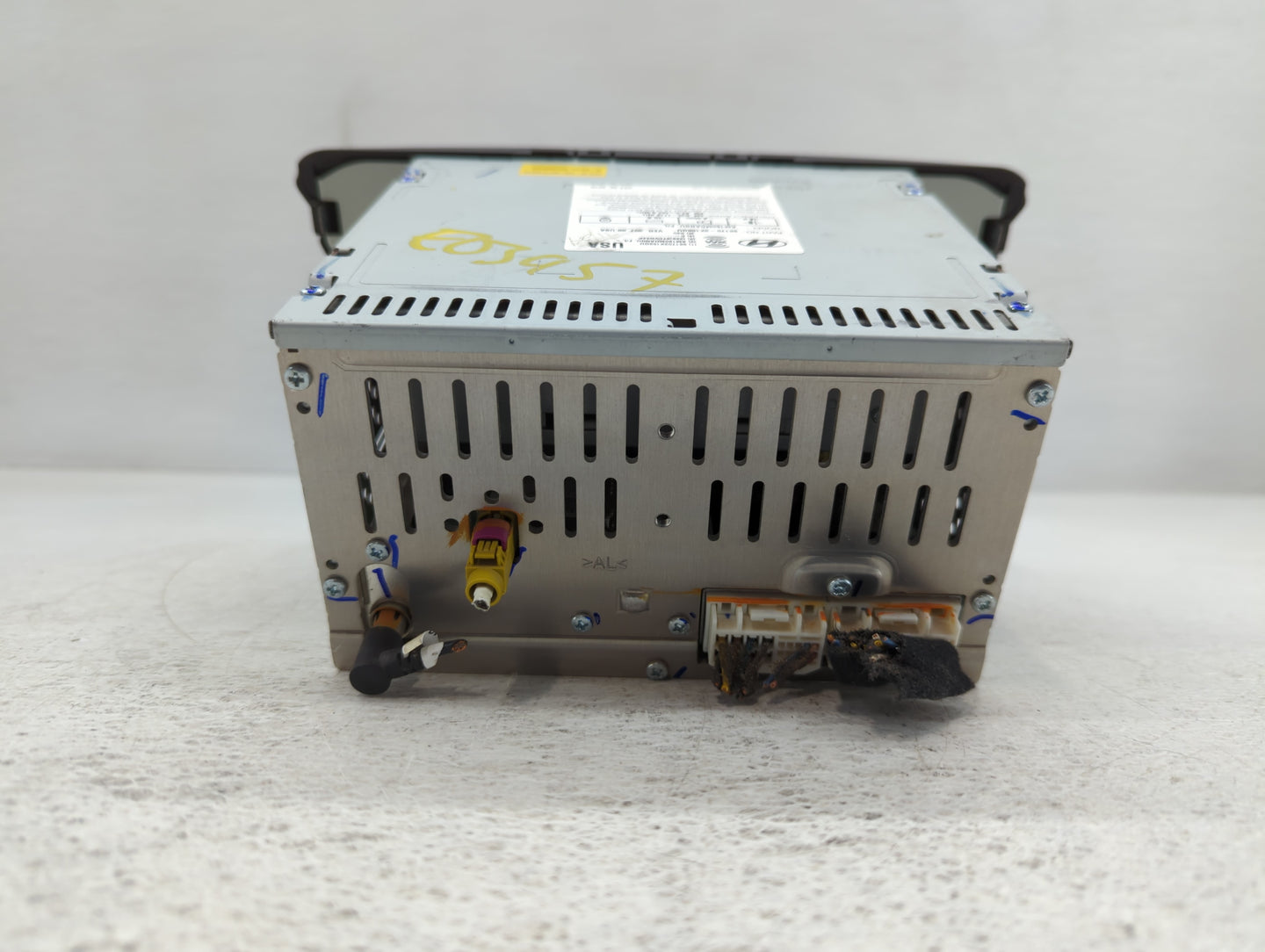 2014-2016 Hyundai Elantra Am Fm Cd Player Radio Receiver - Oemusedautoparts1.com