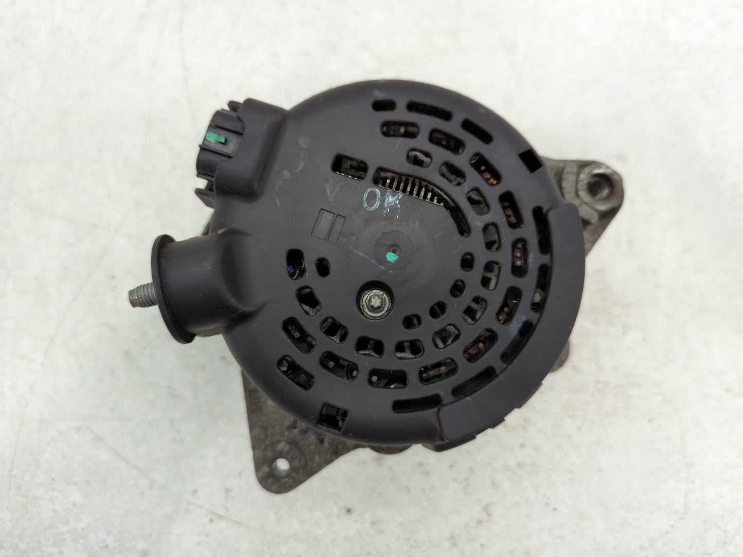 2016 Hyundai Elantra Alternator Replacement Generator Charging Assembly Engine OEM P/N:37300-2E720 Fits OEM Used Auto Parts 
