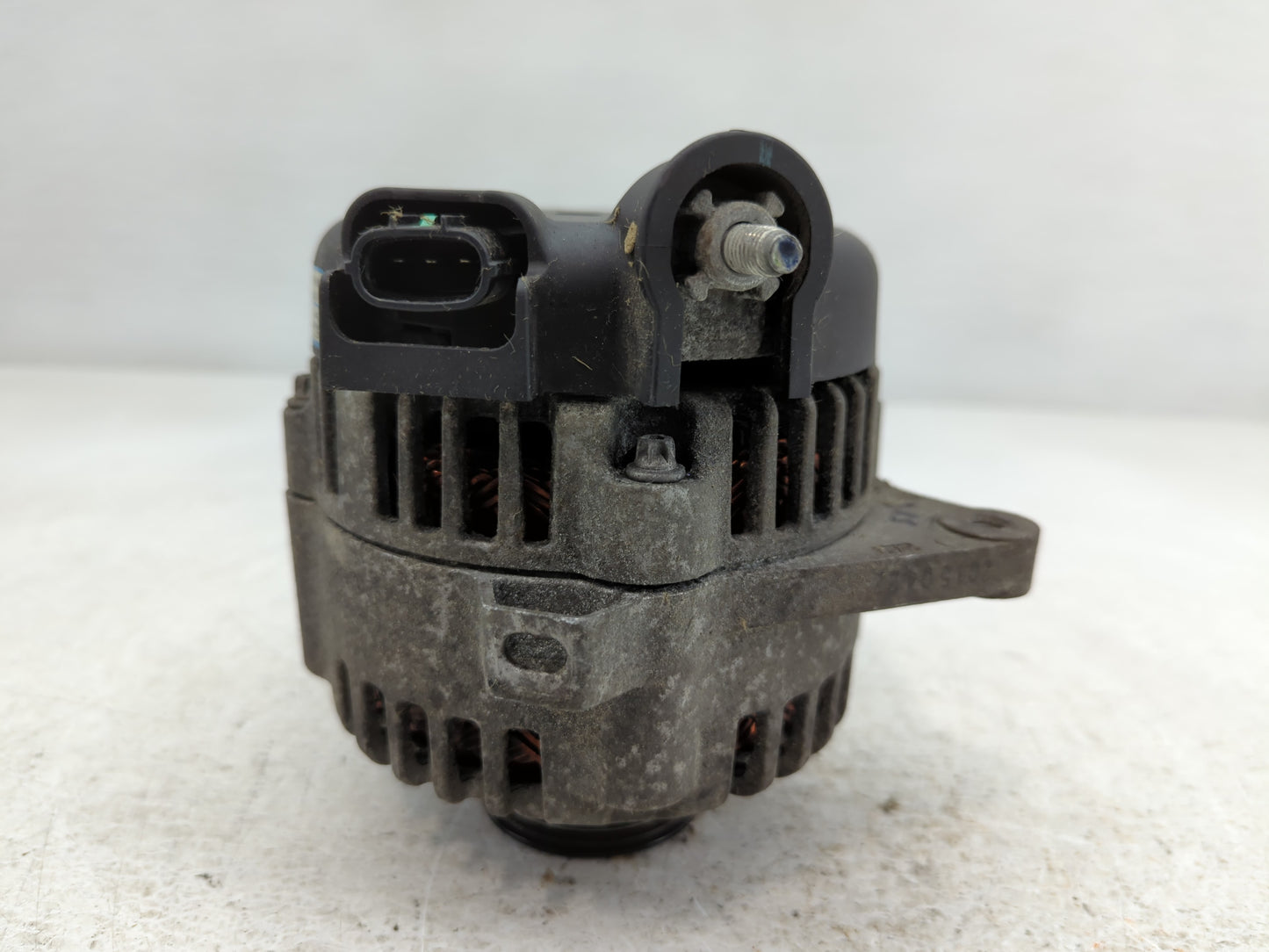 2016 Hyundai Elantra Alternator Replacement Generator Charging Assembly Engine OEM P/N:37300-2E720 Fits OEM Used Auto Parts 