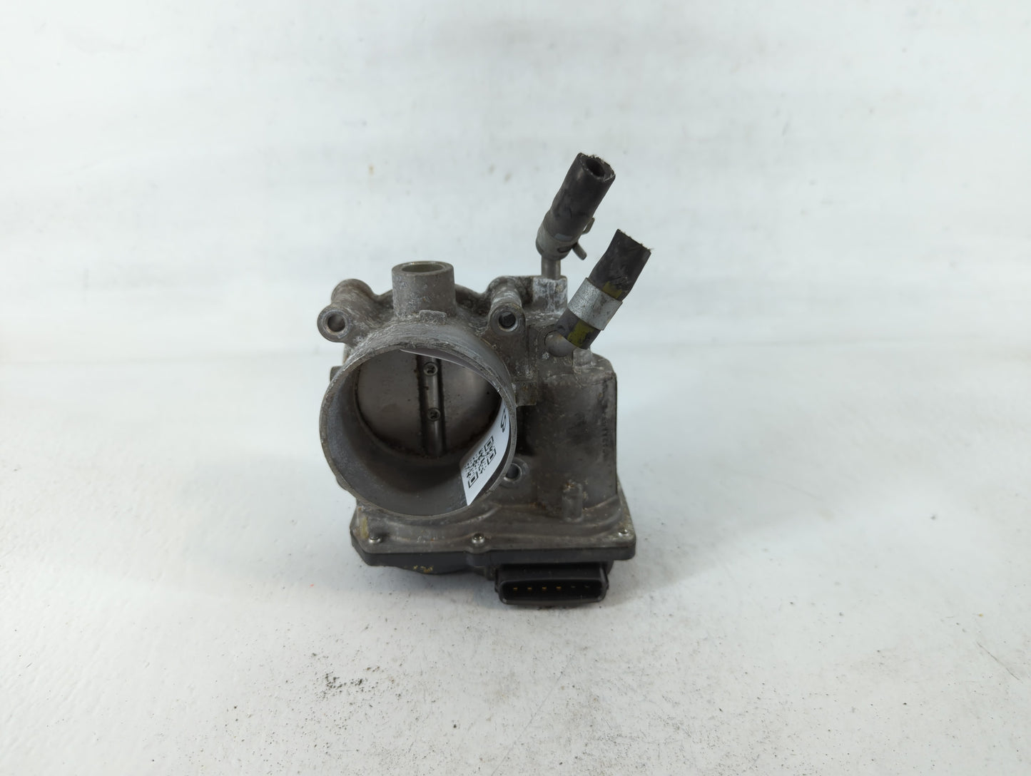 2011-2020 Hyundai Elantra Throttle Body P/N:35100-2E000 Fits Fits 2011 2012 2013 2014 2015 2016 2017 2018 2019 2020 2021 OEM