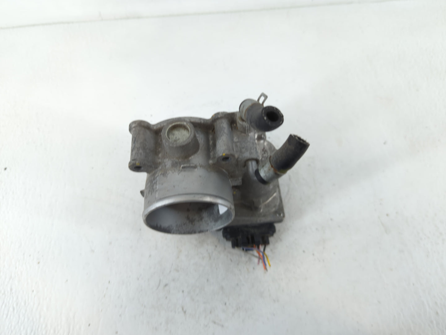 2011-2020 Hyundai Elantra Throttle Body P/N:35100-2E000 Fits Fits 2011 2012 2013 2014 2015 2016 2017 2018 2019 2020 2021 OEM