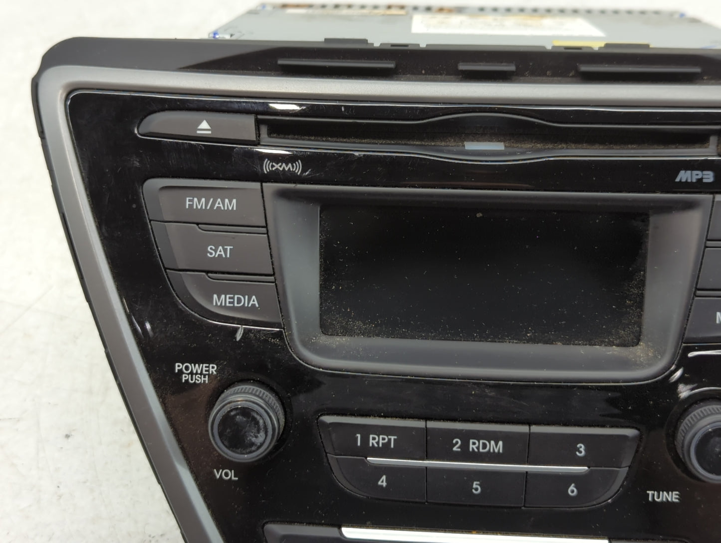 2014-2016 Hyundai Elantra Am Fm Cd Player Radio Receiver - Oemusedautoparts1.com