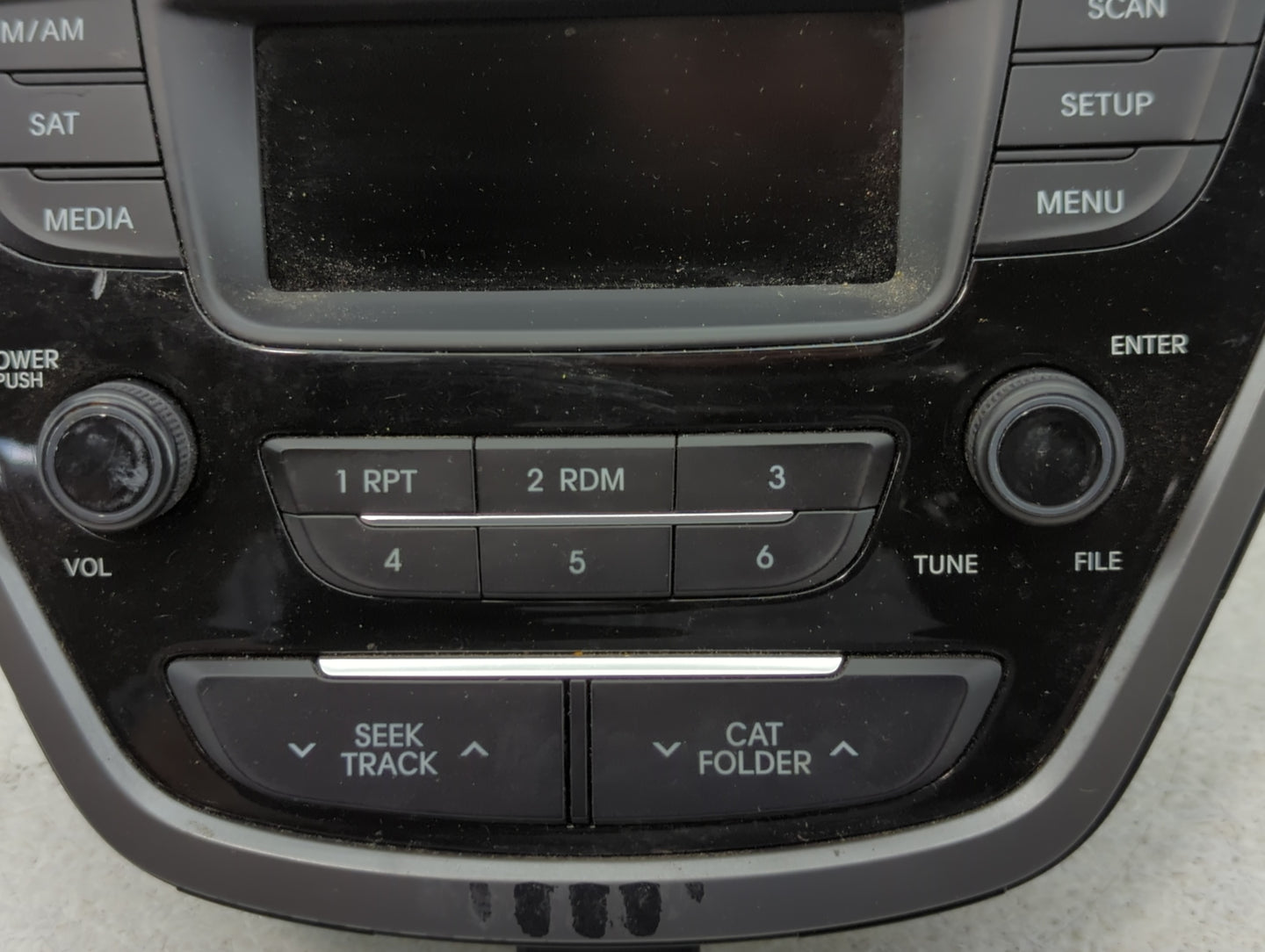 2014-2016 Hyundai Elantra Am Fm Cd Player Radio Receiver - Oemusedautoparts1.com