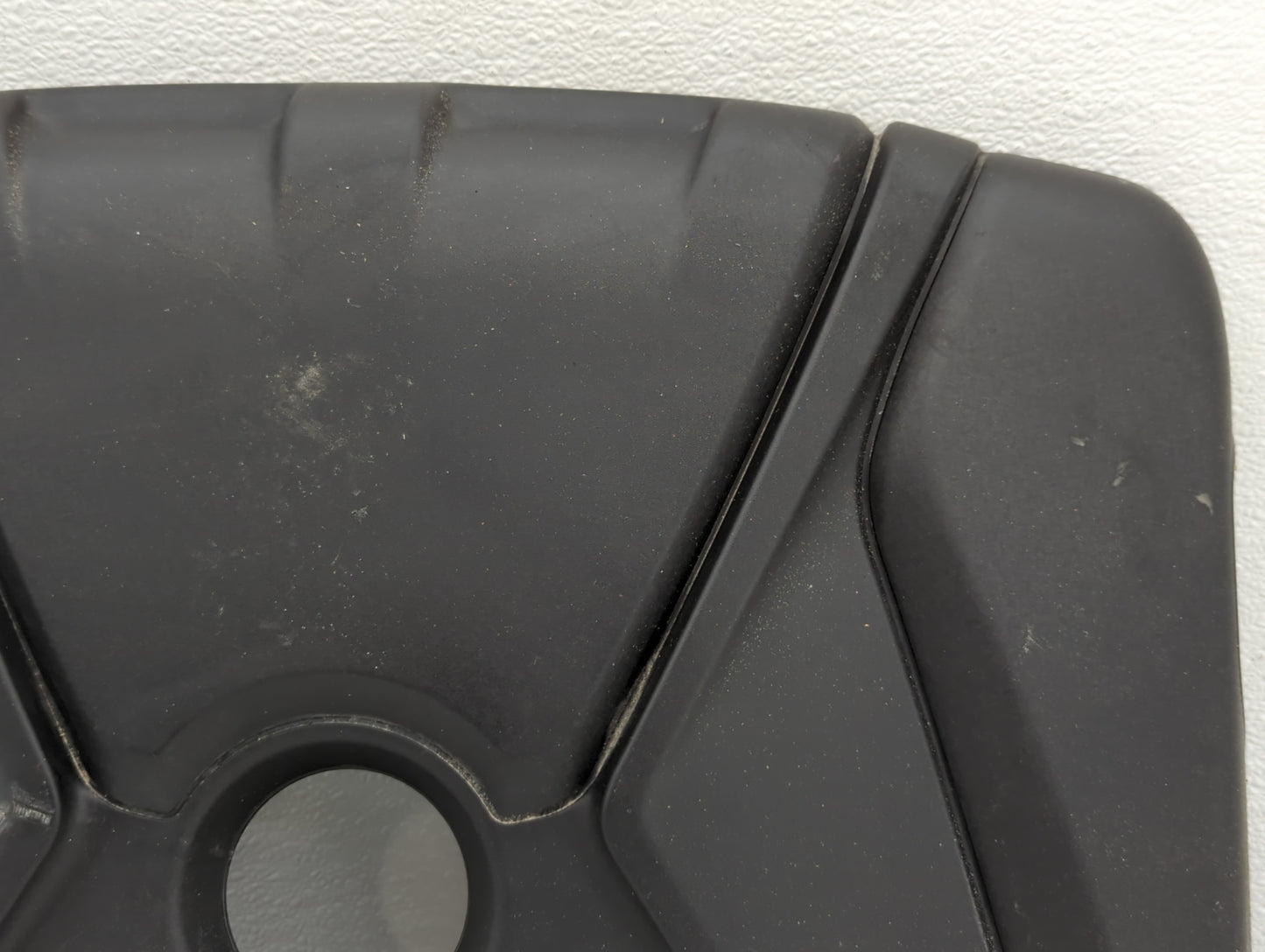 2016 Hyundai Elantra Engine Cover - Oemusedautoparts1.com