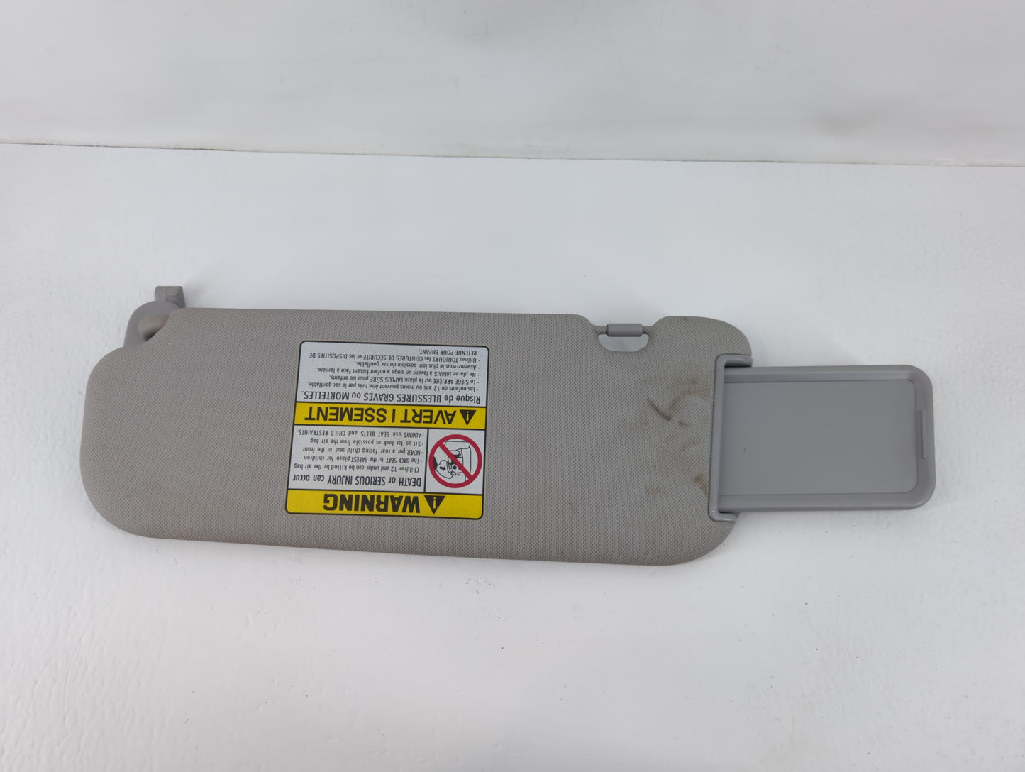 2014-2016 Hyundai Elantra Sun Visor Shade Replacement Driver Left Mirror Fits Fits 2014 2015 2016 OEM Used Auto Parts - Oemu