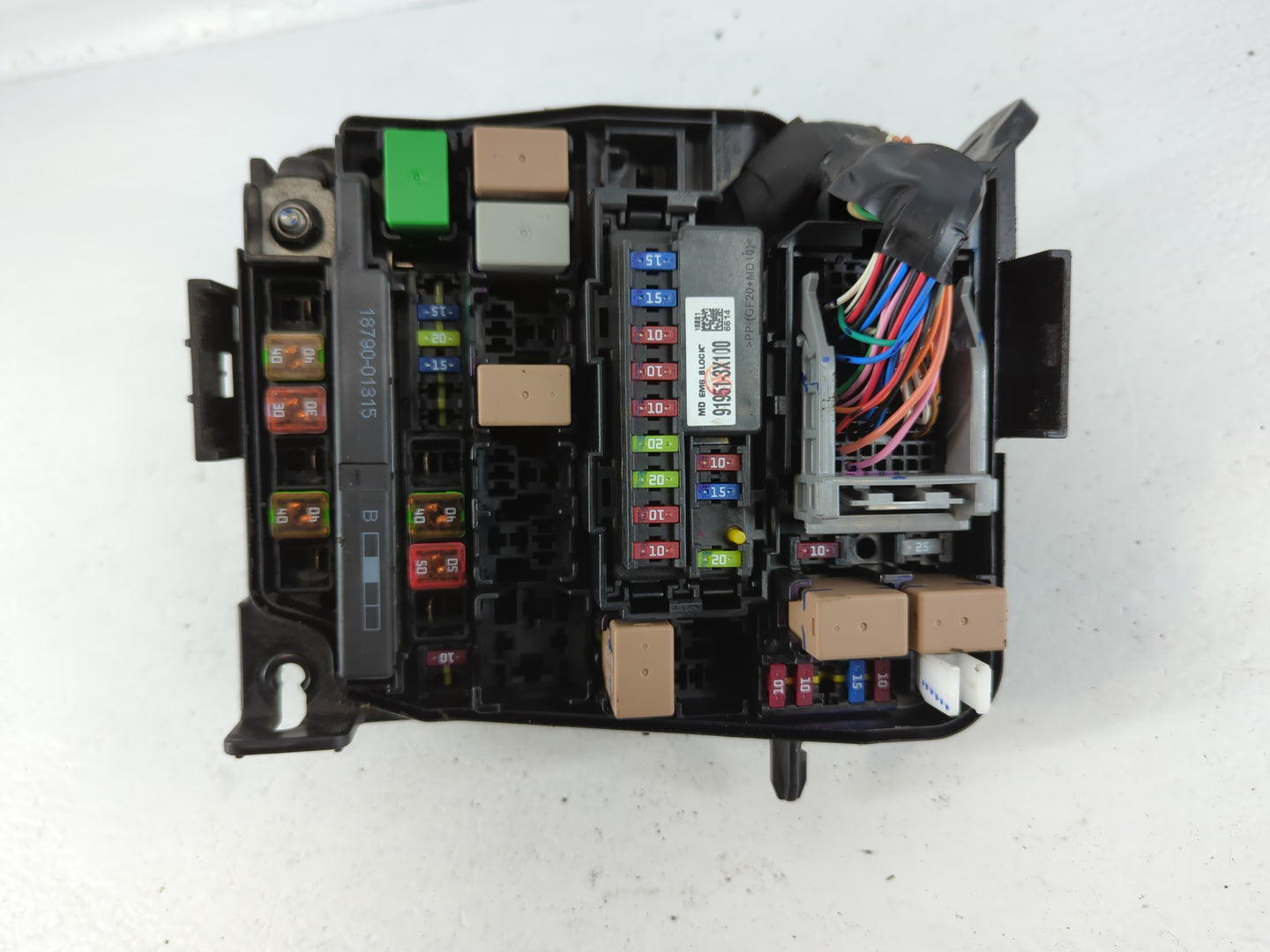 2014-2016 Hyundai Elantra Fusebox Fuse Box Panel Relay Module P/N:91951-3X710 Fits Fits 2014 2015 2016 OEM Used Auto Parts -