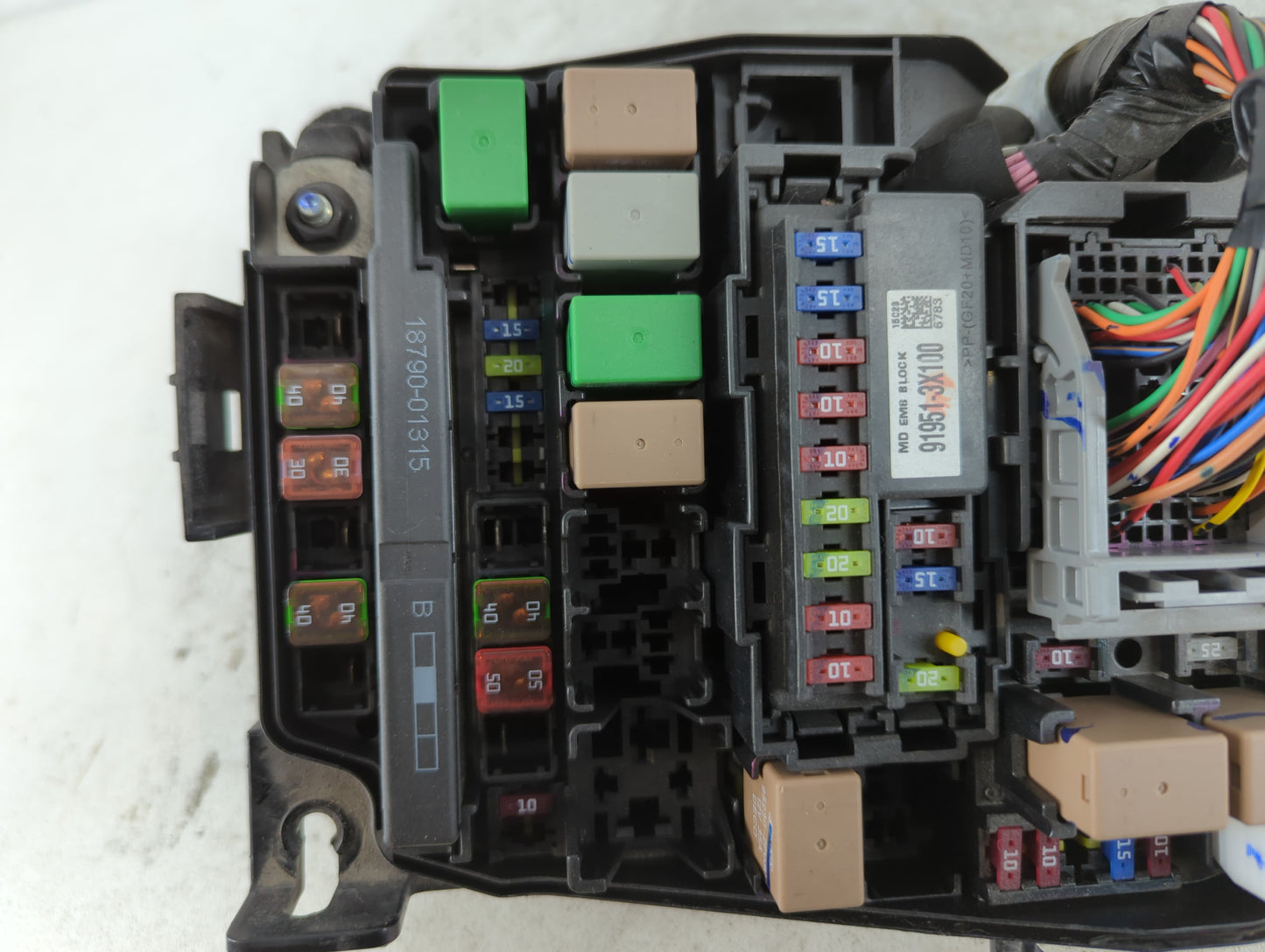 2014-2016 Hyundai Elantra Fusebox Fuse Box Panel Relay Module P/N:91951-3X710 Fits Fits 2014 2015 2016 OEM Used Auto Parts -