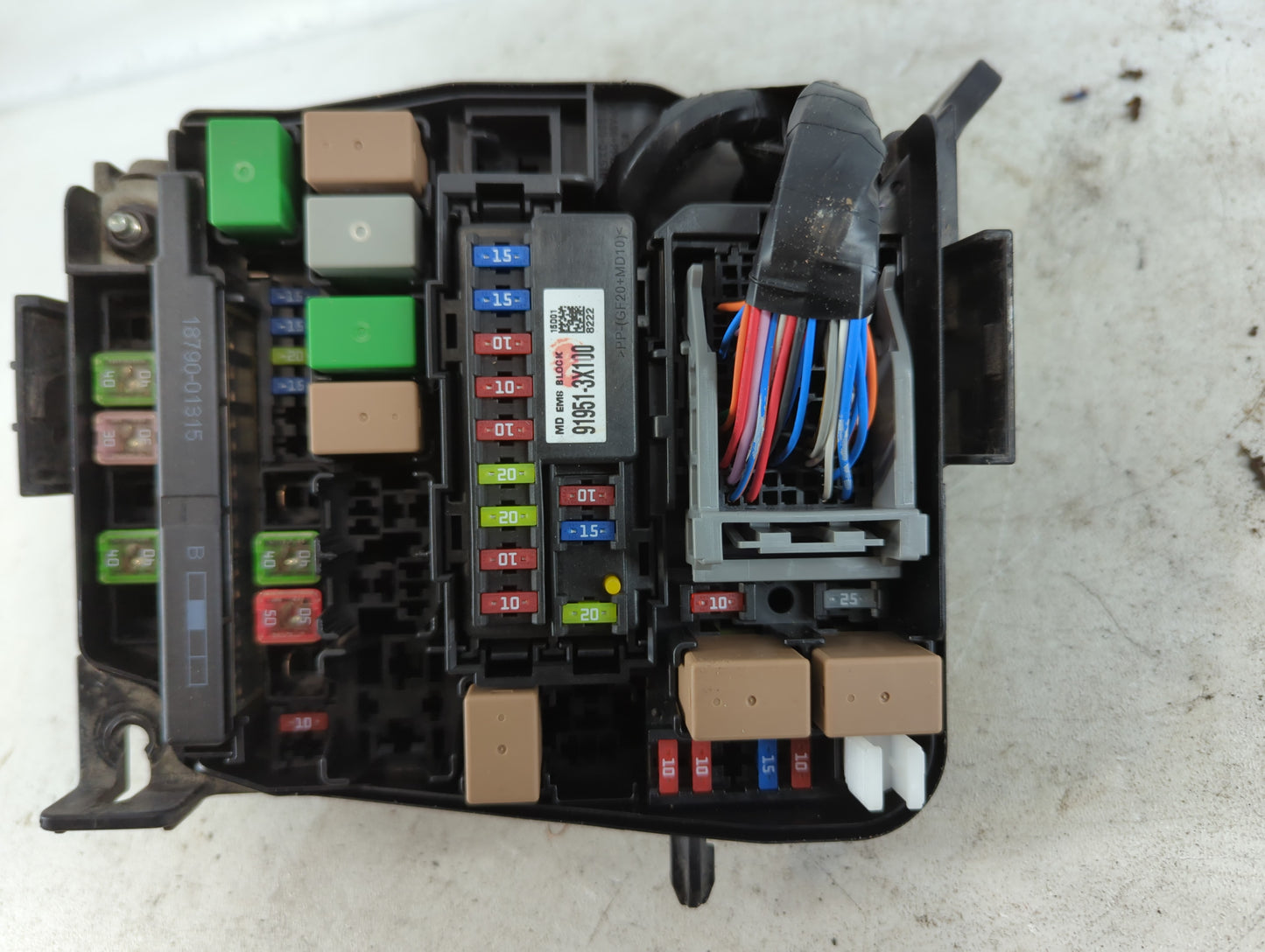 2014-2016 Hyundai Elantra Fusebox Fuse Box Panel Relay Module P/N:91266 3X100A Fits Fits 2014 2015 2016 OEM Used Auto Parts 