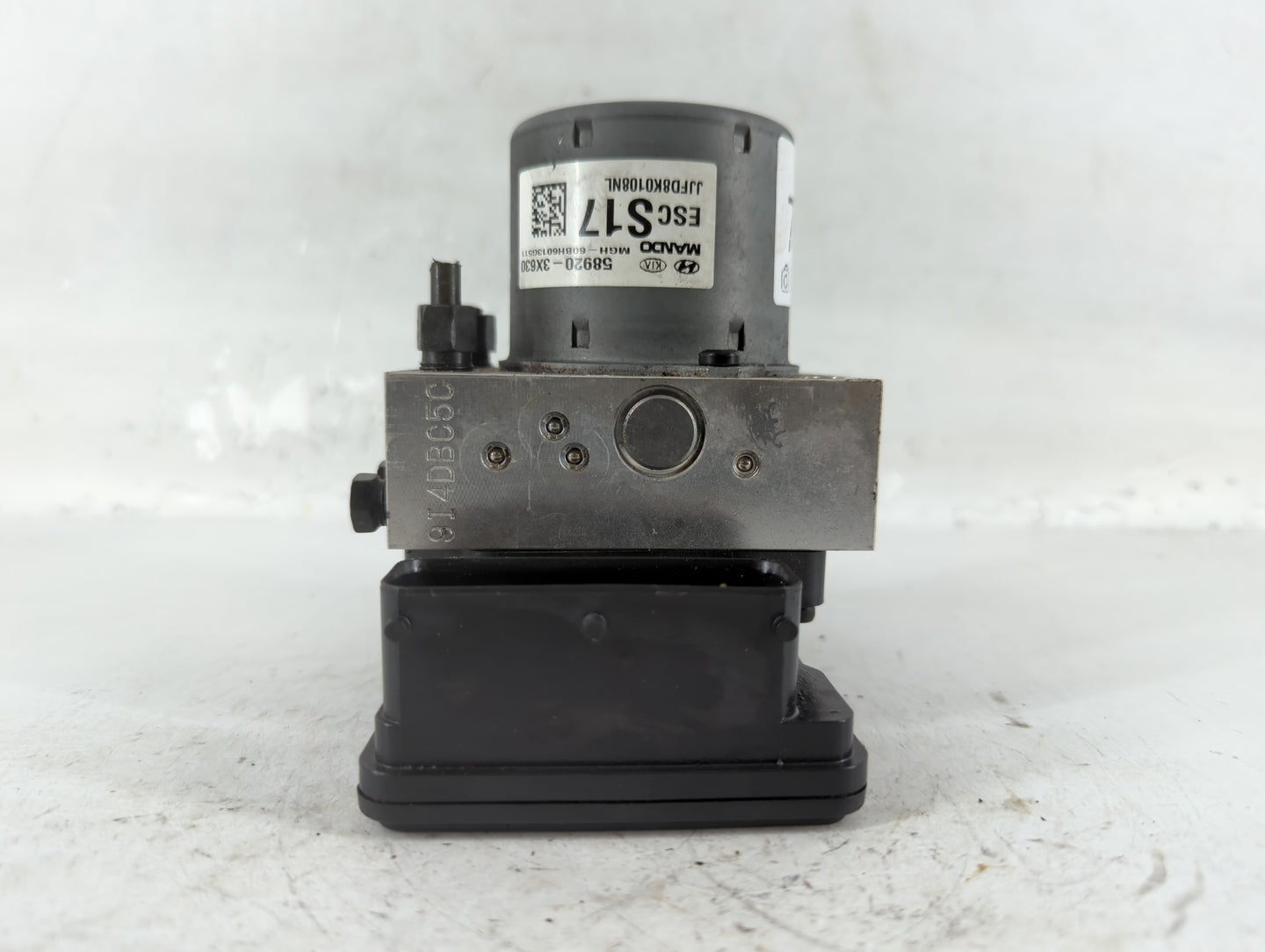 2016-2017 Hyundai Elantra ABS Pump Control Module Replacement P/N:58920-3X630 Fits Fits 2016 2017 OEM Used Auto Parts - Oemu
