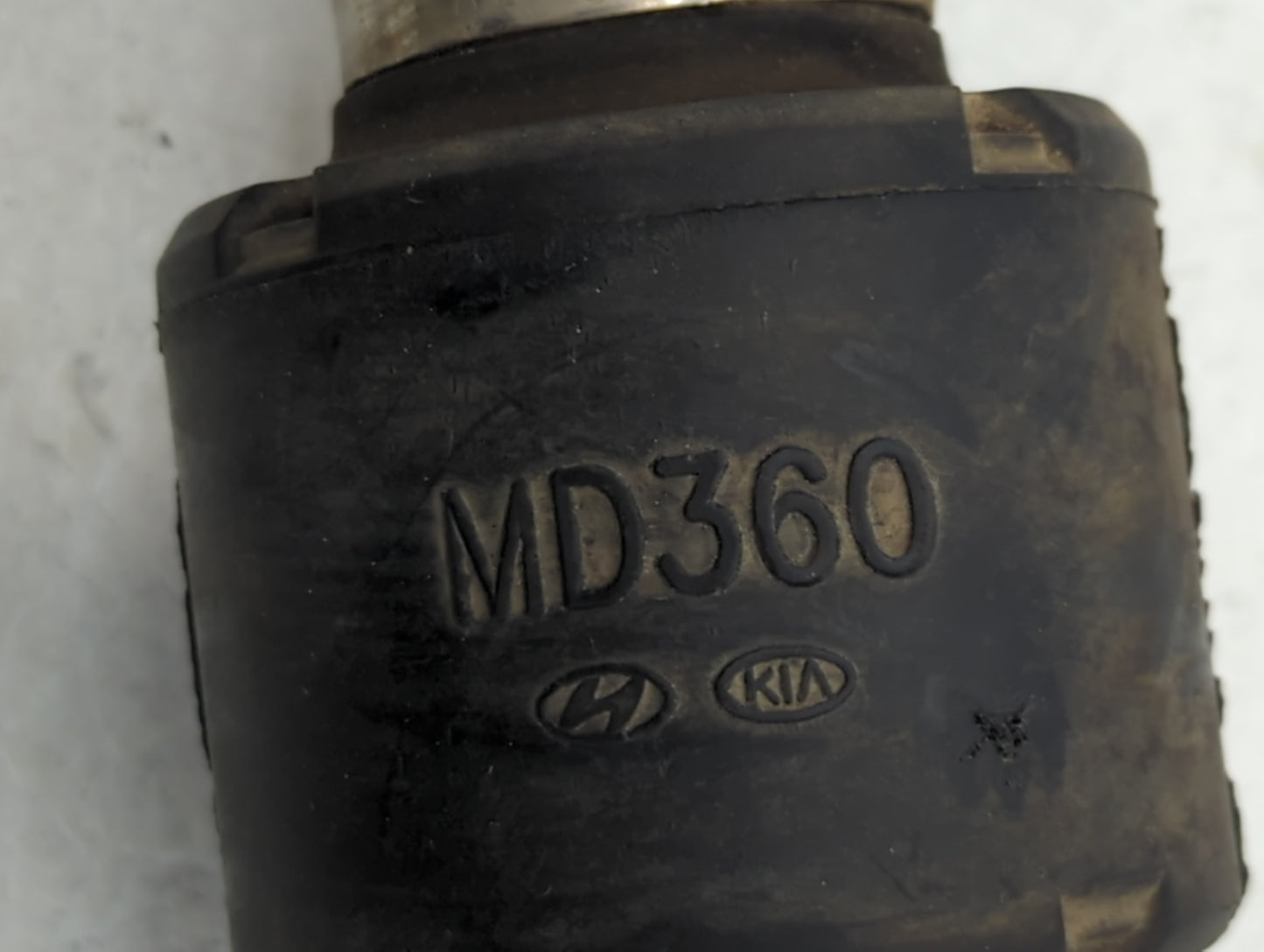 2011-2016 Hyundai Elantra Axle Shaft Front Driver Cv C/v - Oemusedautoparts1.com