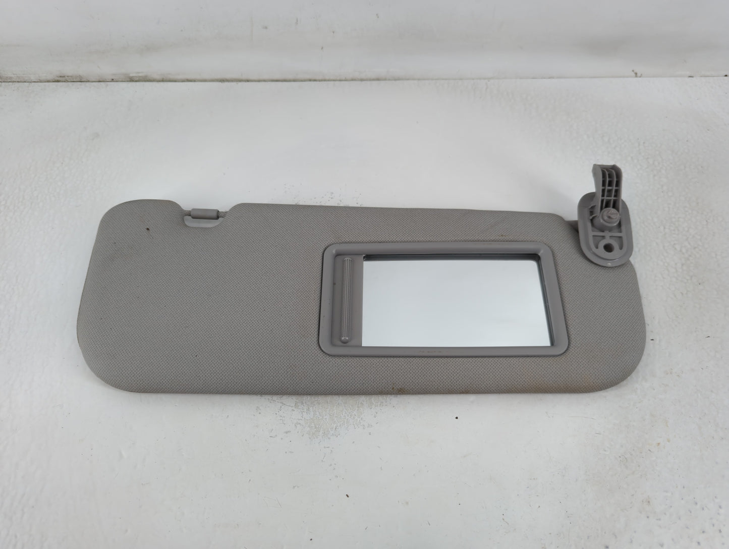 2014-2016 Hyundai Elantra Sun Visor Shade Replacement Passenger Right Mirror Fits Fits 2014 2015 2016 OEM Used Auto Parts - 