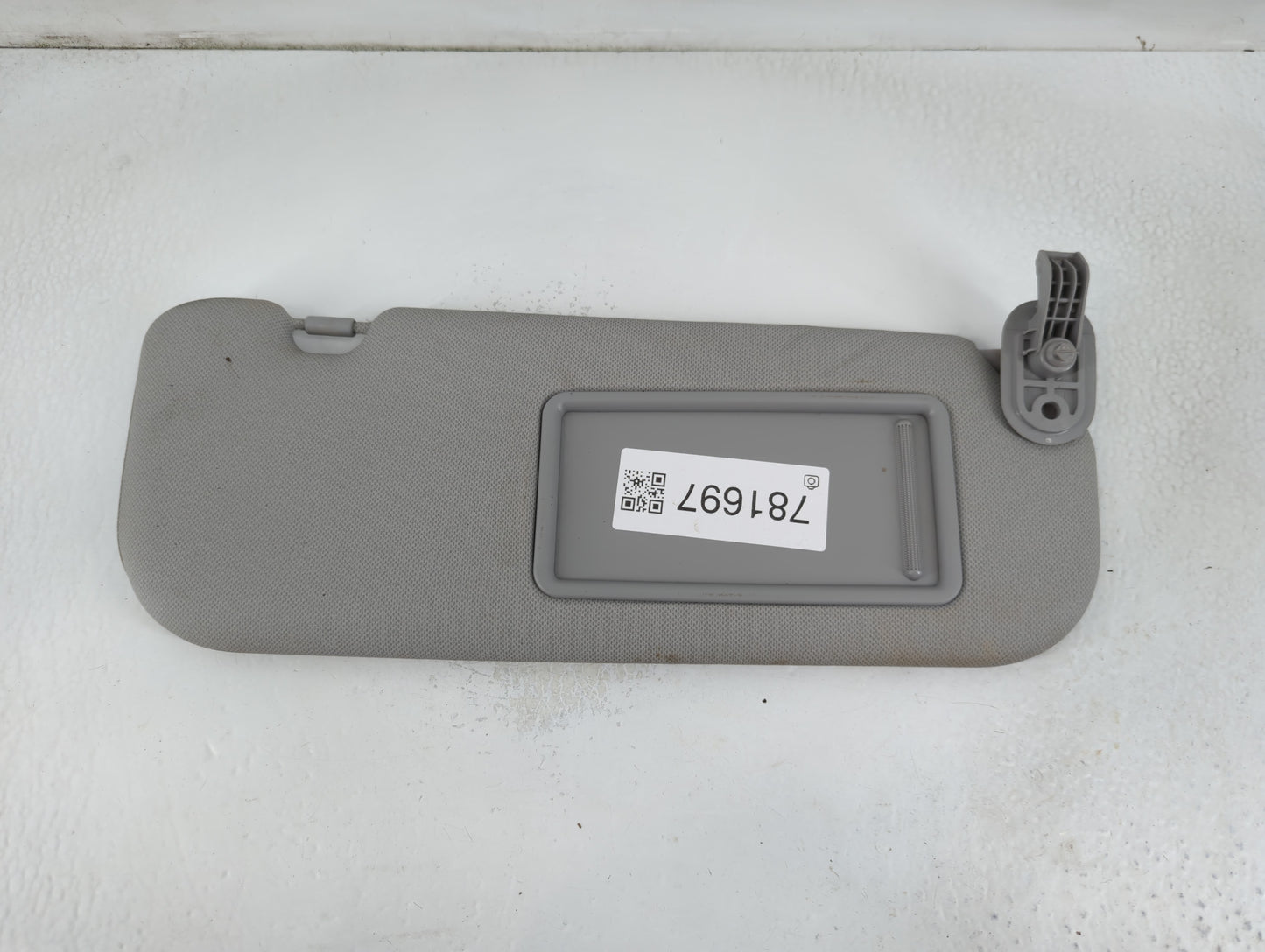 2014-2016 Hyundai Elantra Sun Visor Shade Replacement Passenger Right Mirror Fits Fits 2014 2015 2016 OEM Used Auto Parts - 