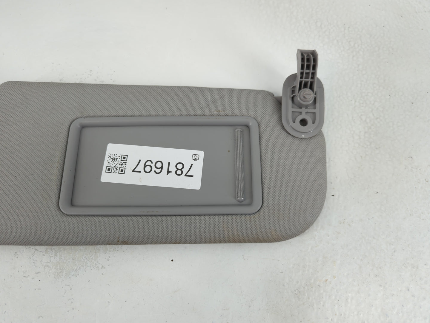 2014-2016 Hyundai Elantra Sun Visor Shade Replacement Passenger Right Mirror Fits Fits 2014 2015 2016 OEM Used Auto Parts - 