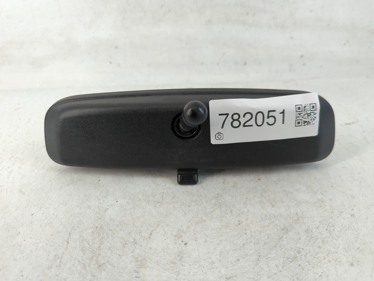 2011-2020 Hyundai Elantra Interior Rear View Mirror Replacement OEM P/N:E4012143 Fits OEM Used Auto Parts - Oemusedautoparts