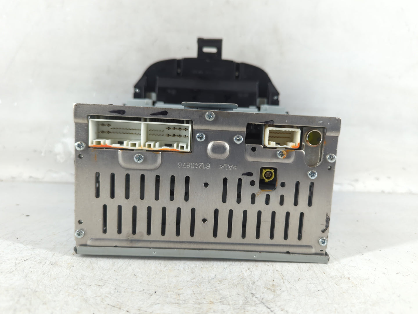 2014-2016 Hyundai Elantra Radio AM FM Cd Player Receiver Replacement P/N:96180-3X156GU Fits Fits 2014 2015 2016 OEM Used Aut