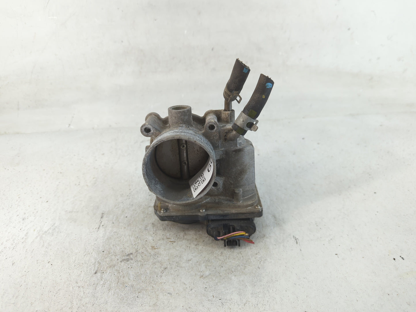 2011-2020 Hyundai Elantra Throttle Body P/N:35100-2E000 Fits Fits 2011 2012 2013 2014 2015 2016 2017 2018 2019 2020 2021 OEM