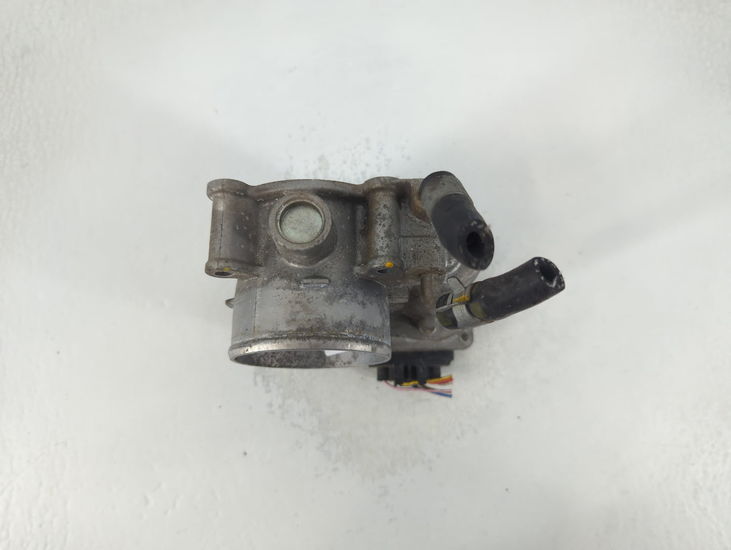 2011-2020 Hyundai Elantra Throttle Body P/N:5323 3S25 Fits Fits 2011 2012 2013 2014 2015 2016 2017 2018 2019 2020 2021 OEM U