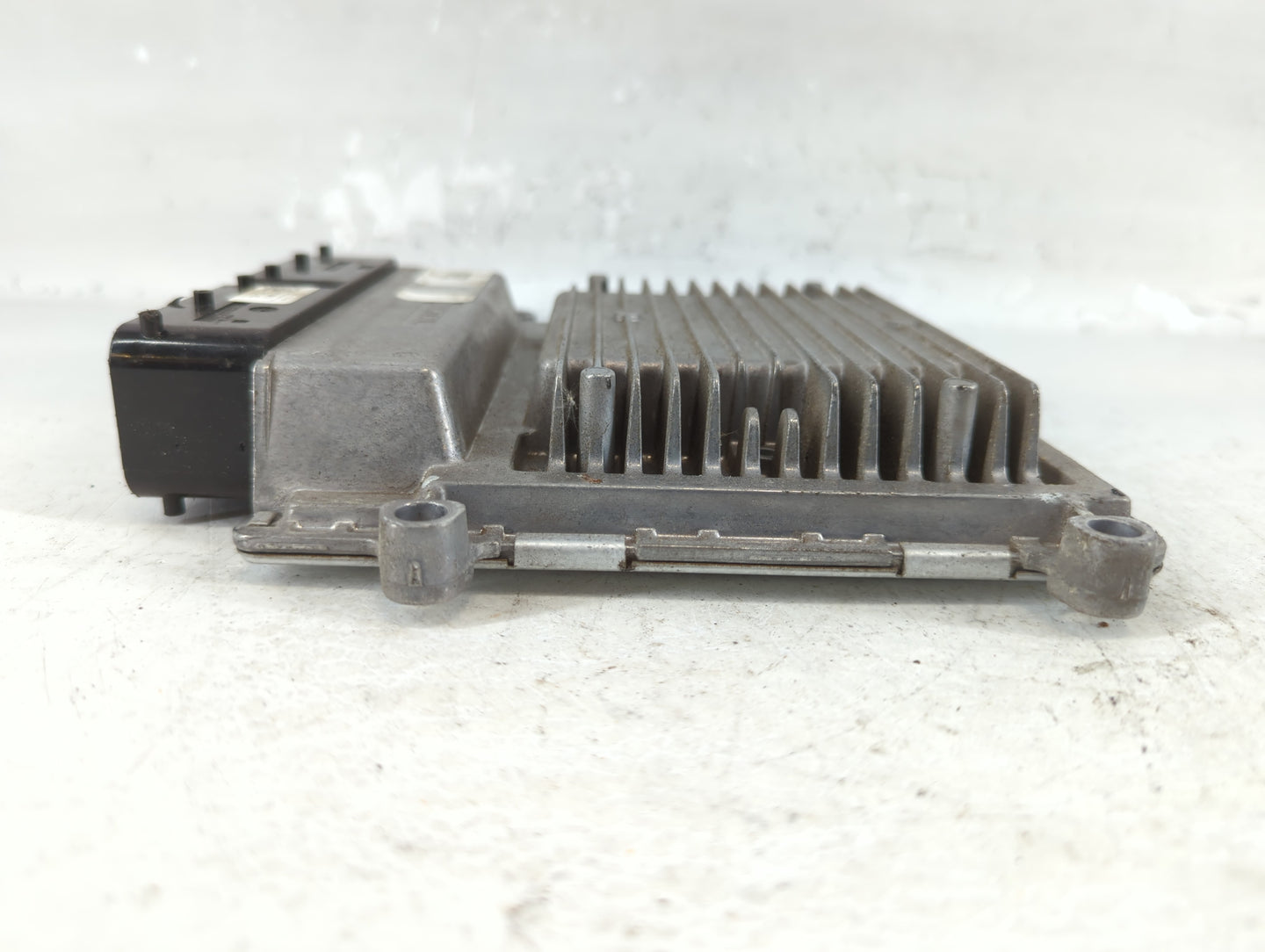 2014-2016 Hyundai Elantra PCM Engine Control Computer ECU ECM PCU OEM P/N:39101-2EMB6 39100-2EMB6 Fits Fits 2014 2015 2016 O