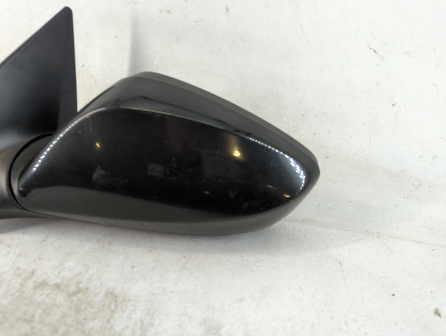 2015-2016 Hyundai Elantra Driver Side View Mirror - Left Door Mirror OEM Used - Oemusedautoparts1.com