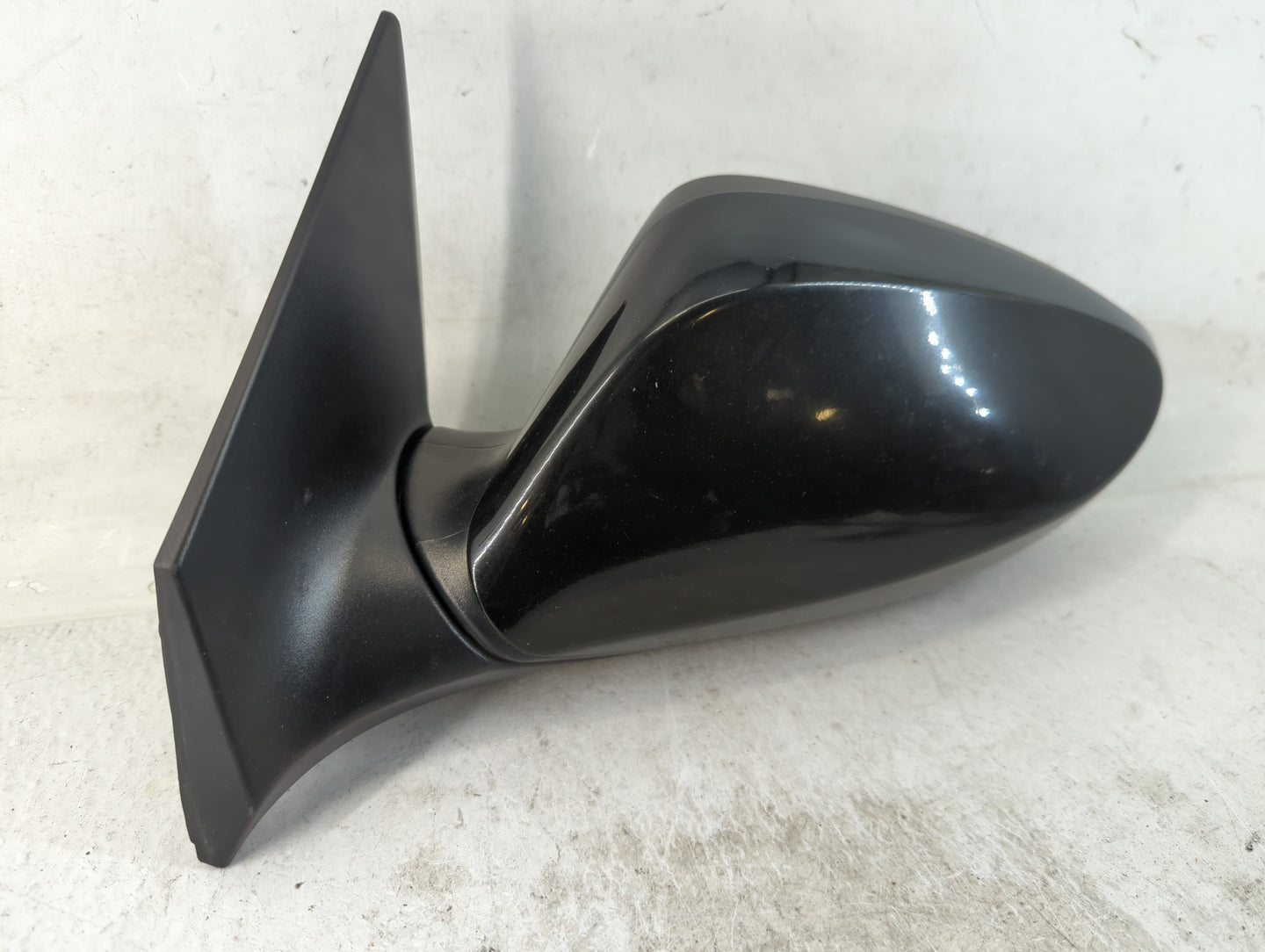 2015-2016 Hyundai Elantra Driver Side View Mirror - Left Door Mirror OEM Used - Oemusedautoparts1.com