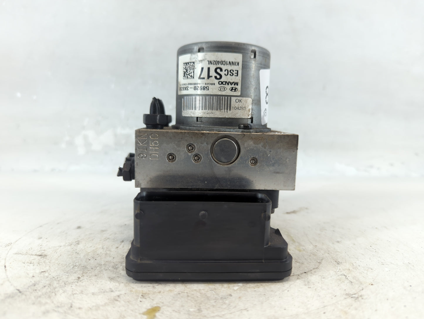 2014-2016 Hyundai Elantra ABS Pump Control Module Replacement P/N:58920-3X630 Fits Fits 2014 2015 2016 OEM Used Auto Parts -
