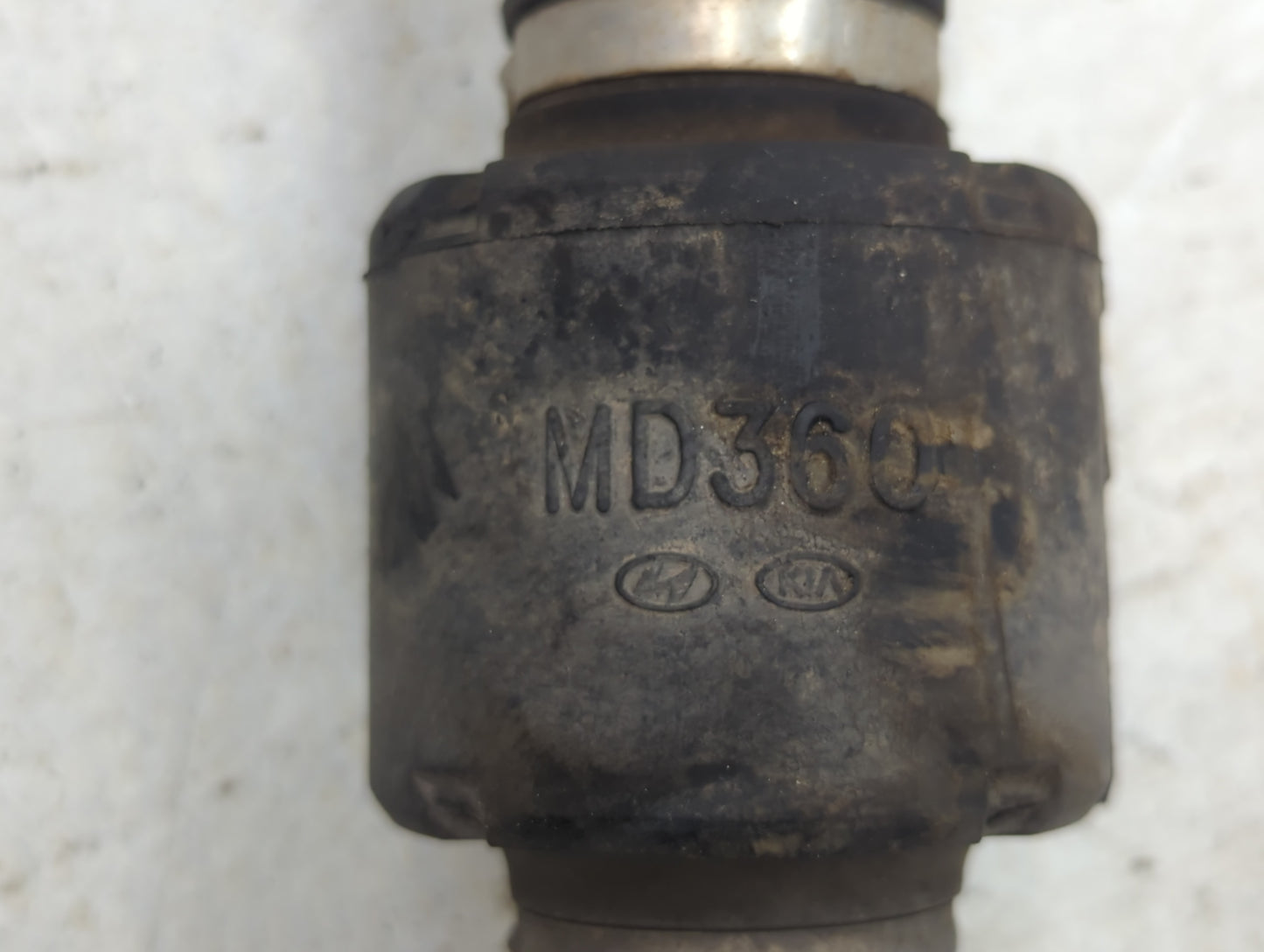 2011-2016 Hyundai Elantra Axle Shaft Front Driver Cv C/v - Oemusedautoparts1.com