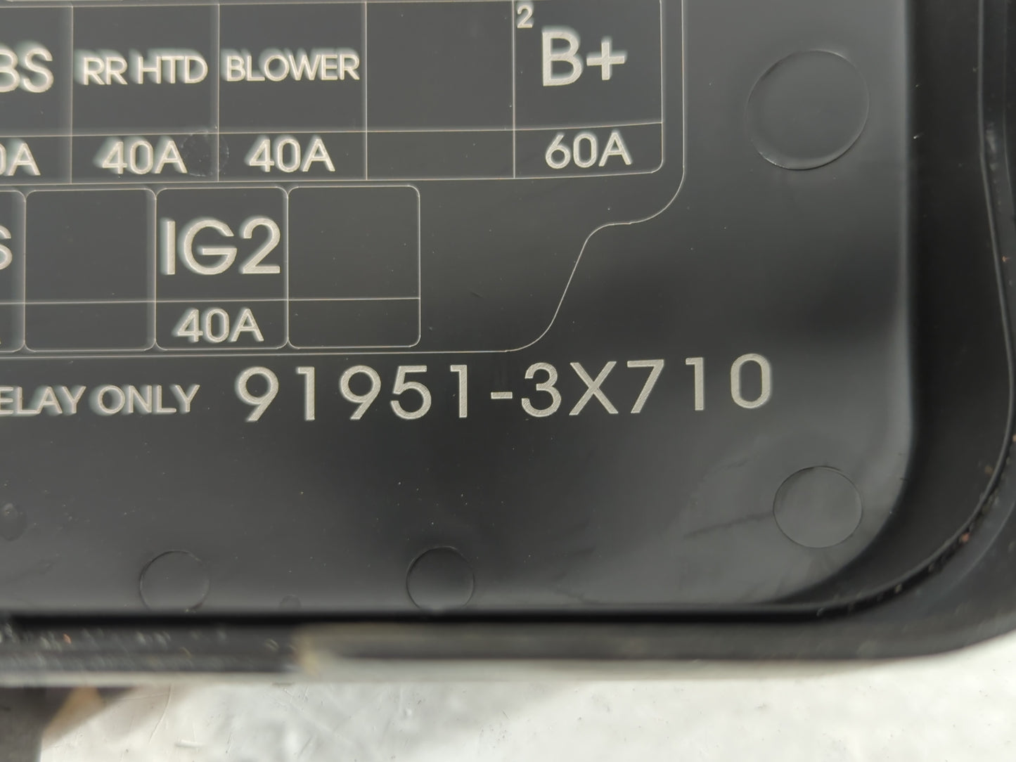 2014-2016 Hyundai Elantra Fusebox Fuse Box Panel Relay Module P/N:91951-3X710 Fits Fits 2014 2015 2016 OEM Used Auto Parts -