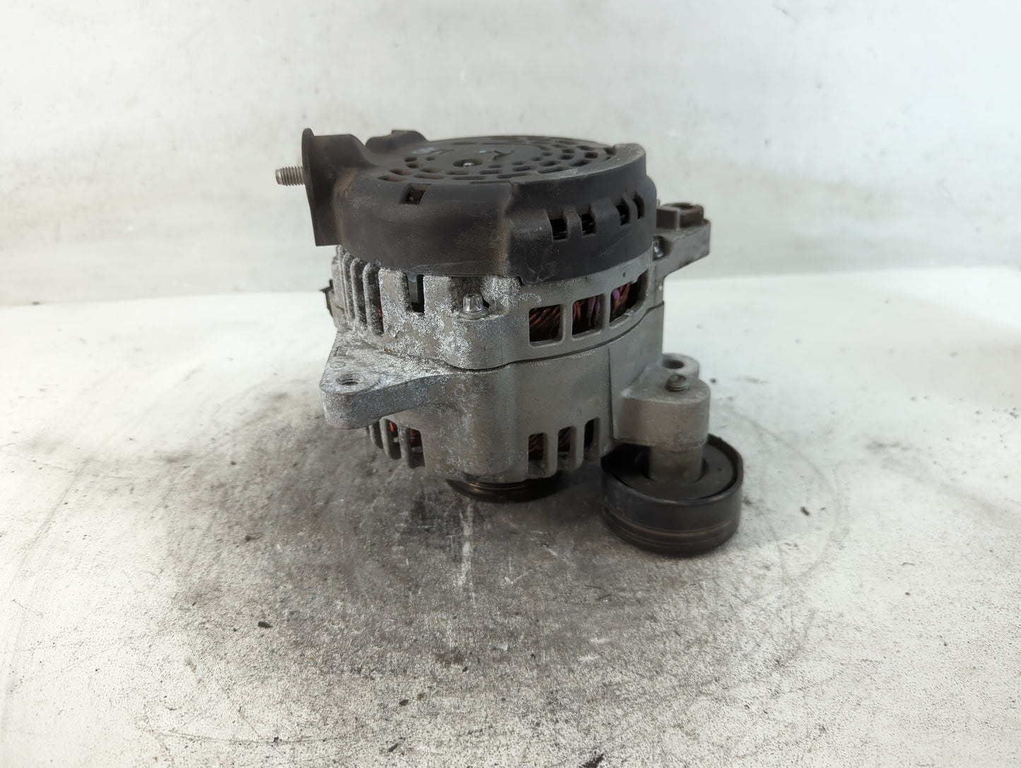 2016 Hyundai Elantra Alternator Replacement Generator Charging Assembly Engine OEM P/N:8400367 37300-2E720 Fits OEM Used Aut