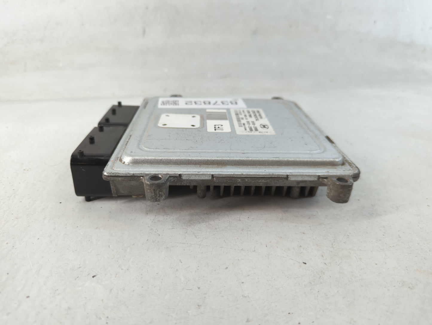 2014-2016 Hyundai Elantra PCM Engine Control Computer ECU ECM PCU OEM P/N:39100-2EMB6 Fits Fits 2014 2015 2016 OEM Used Auto