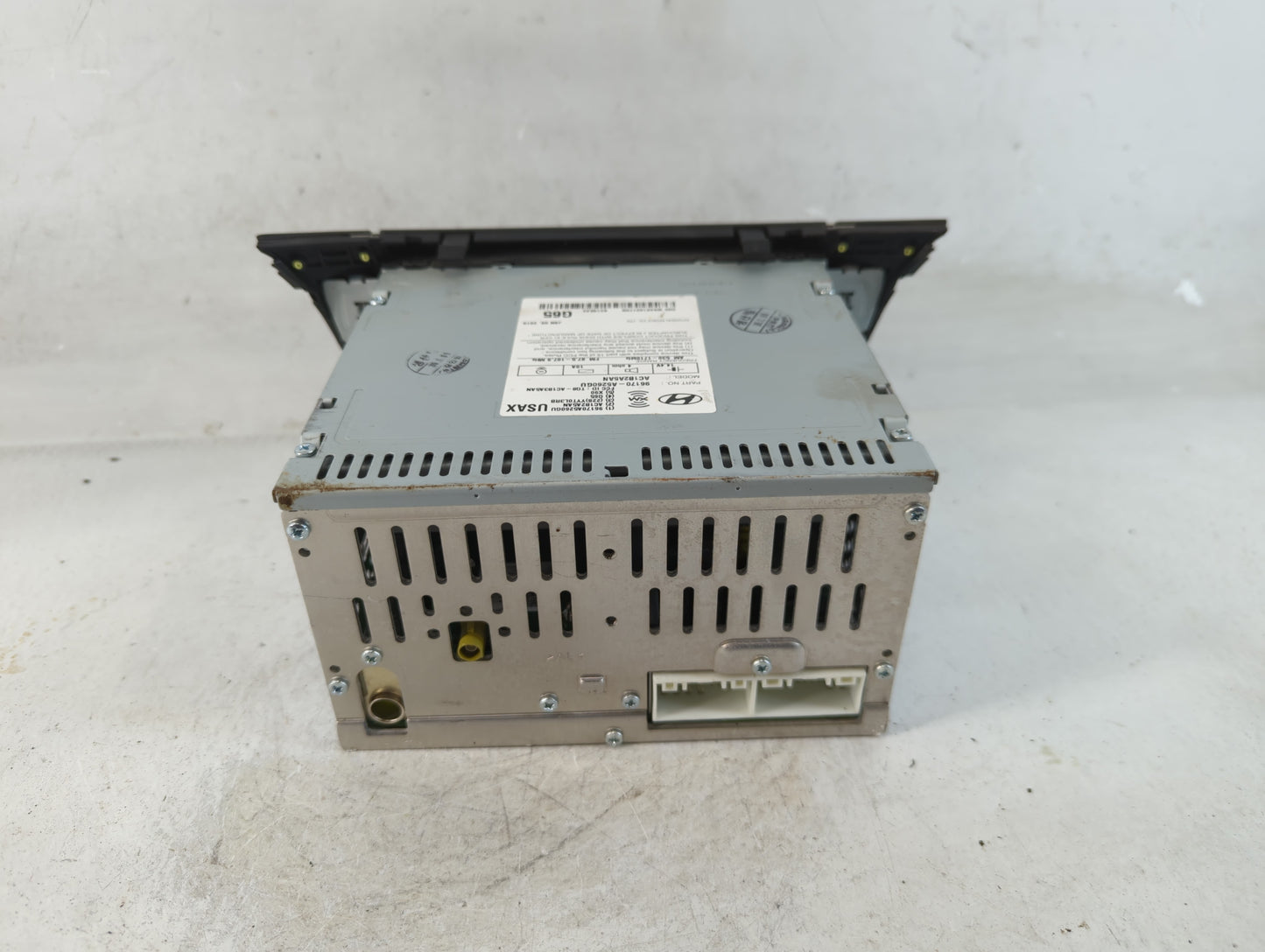 2016-2017 Hyundai Elantra Radio AM FM Cd Player Receiver Replacement P/N:96170-A5260GU Fits Fits 2016 2017 OEM Used Auto Par